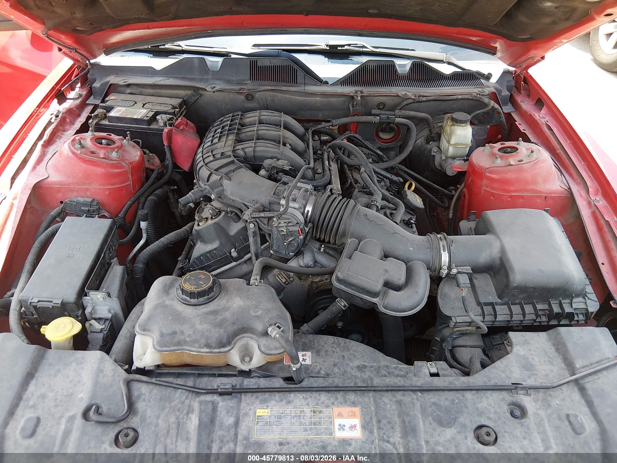 2014 Ford Mustang V6 Red vin: 1ZVBP8AM3E5249825