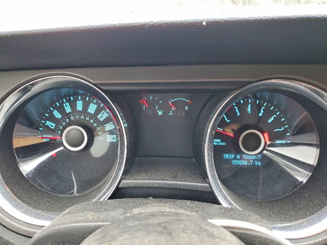 2014 Ford Mustang Silver vin: 1ZVBP8AM3E5258864