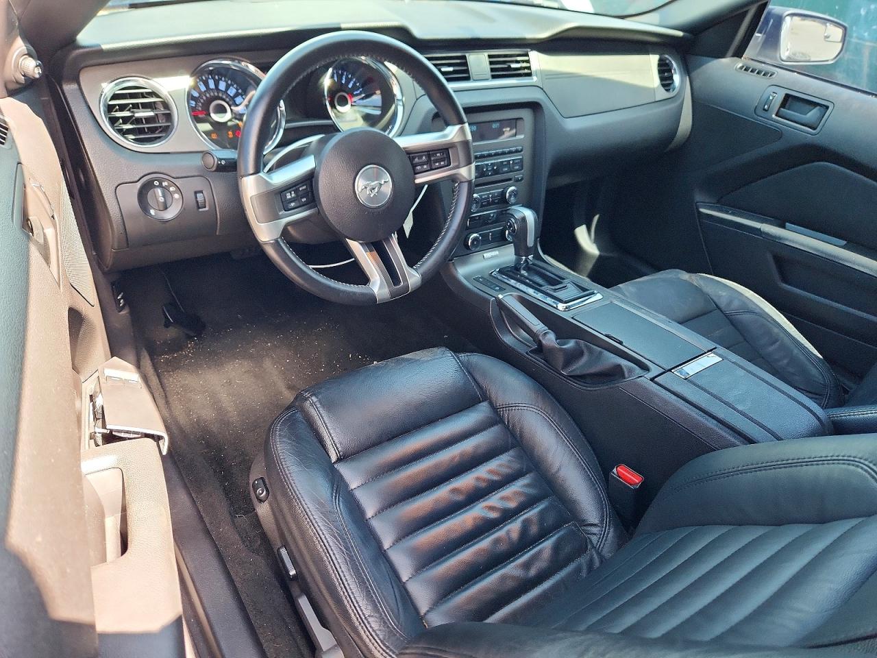 2014 Ford Mustang Silver vin: 1ZVBP8AM3E5298037