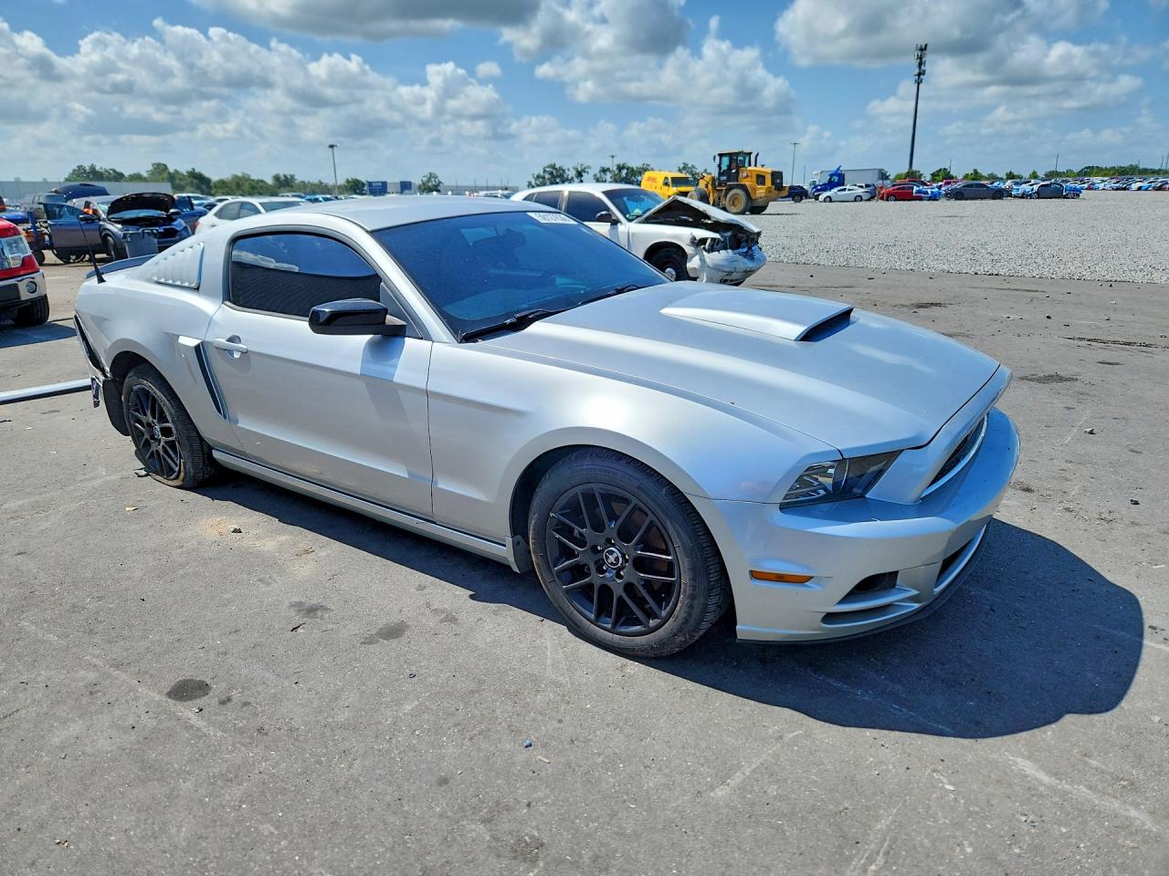 2014 Ford Mustang Silver vin: 1ZVBP8AM3E5298037