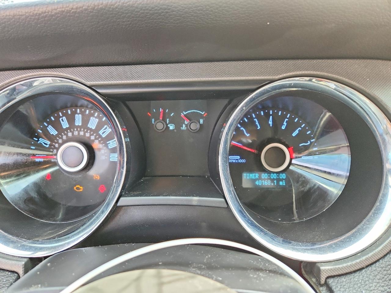 2014 Ford Mustang Белый vin: 1ZVBP8AM3E5301776