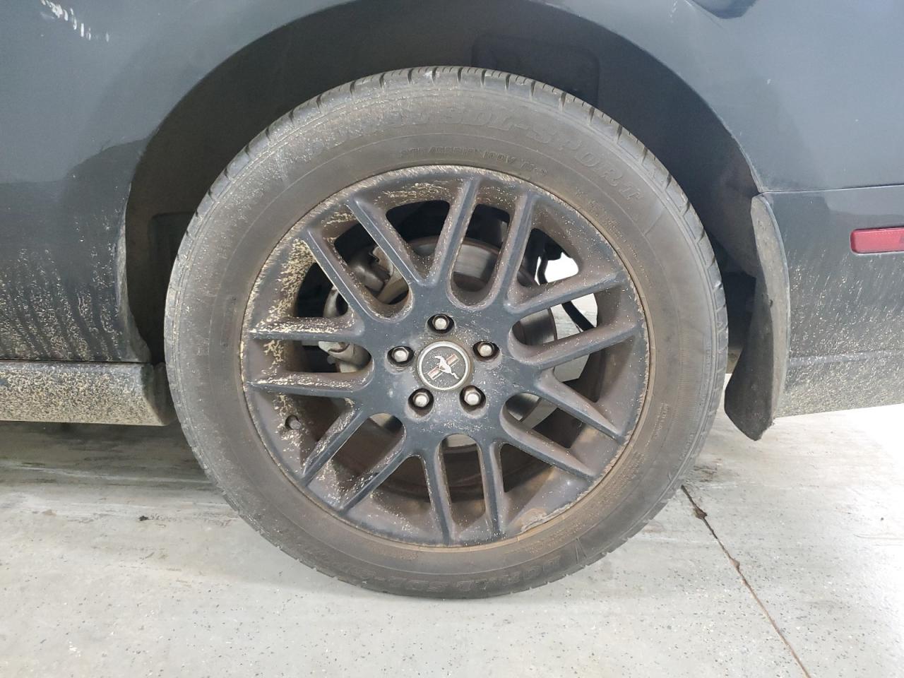 2014 Ford Mustang Black vin: 1ZVBP8AM3E5320148 Damage: Left Rear Wheel, Curb Rash, > 12 Inches
