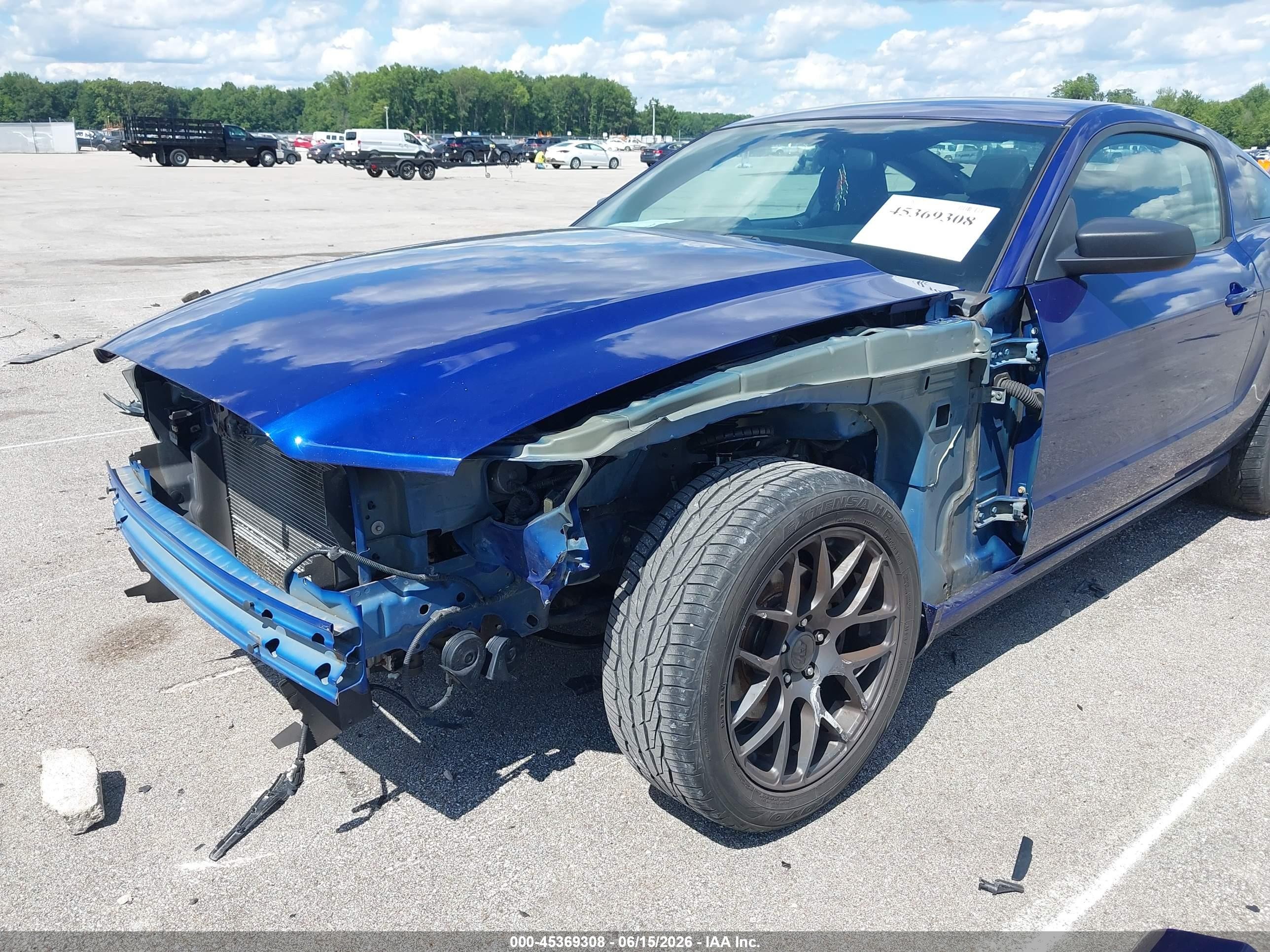 2014 Ford Mustang V6 Blue vin: 1ZVBP8AM3E5325883