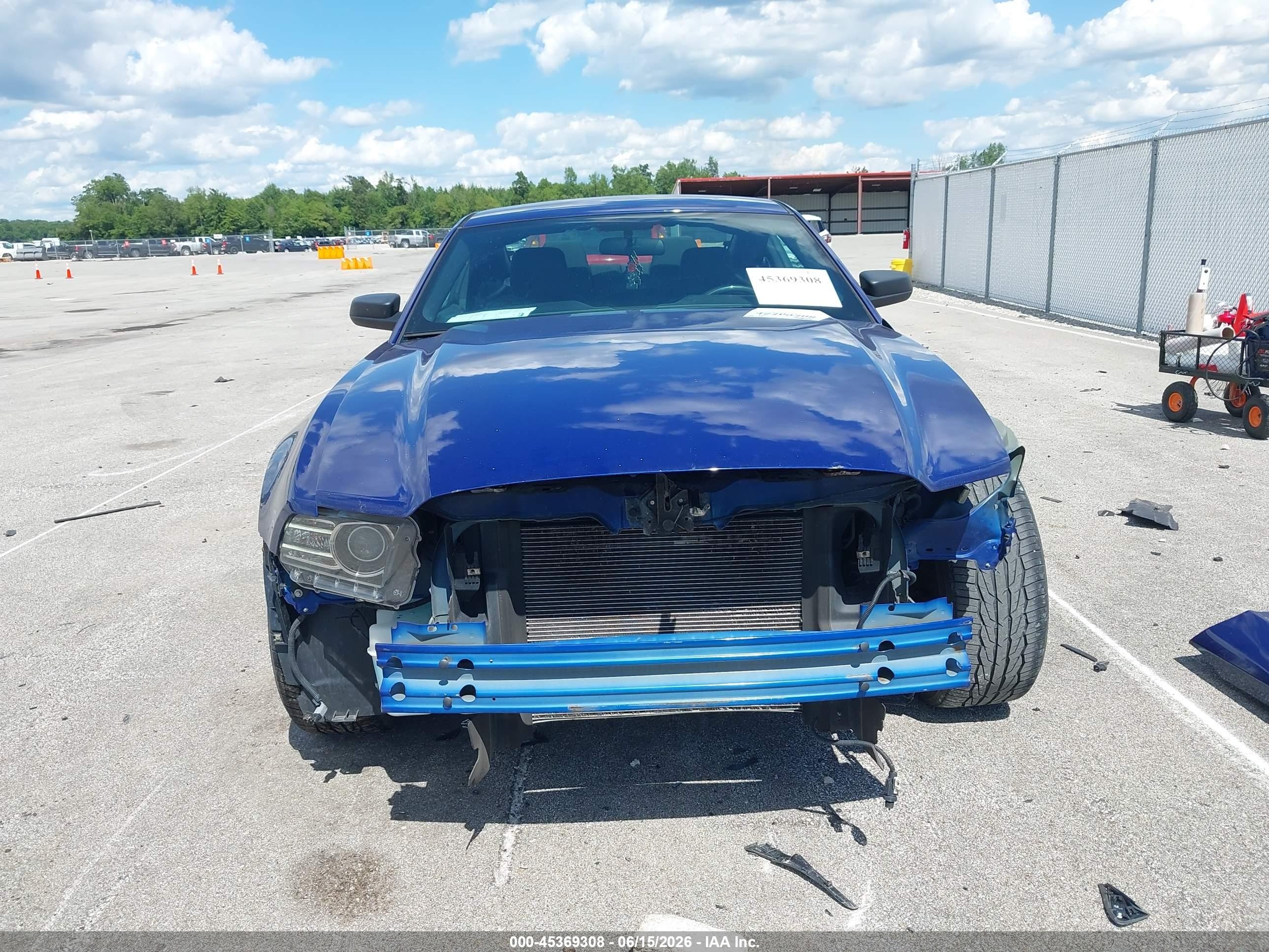 2014 Ford Mustang V6 Blue vin: 1ZVBP8AM3E5325883