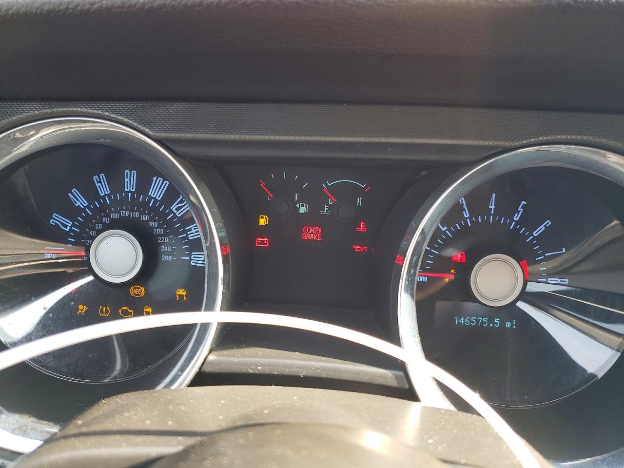 2011 Ford Mustang Base Красный vin: 1ZVBP8AM4B5123792