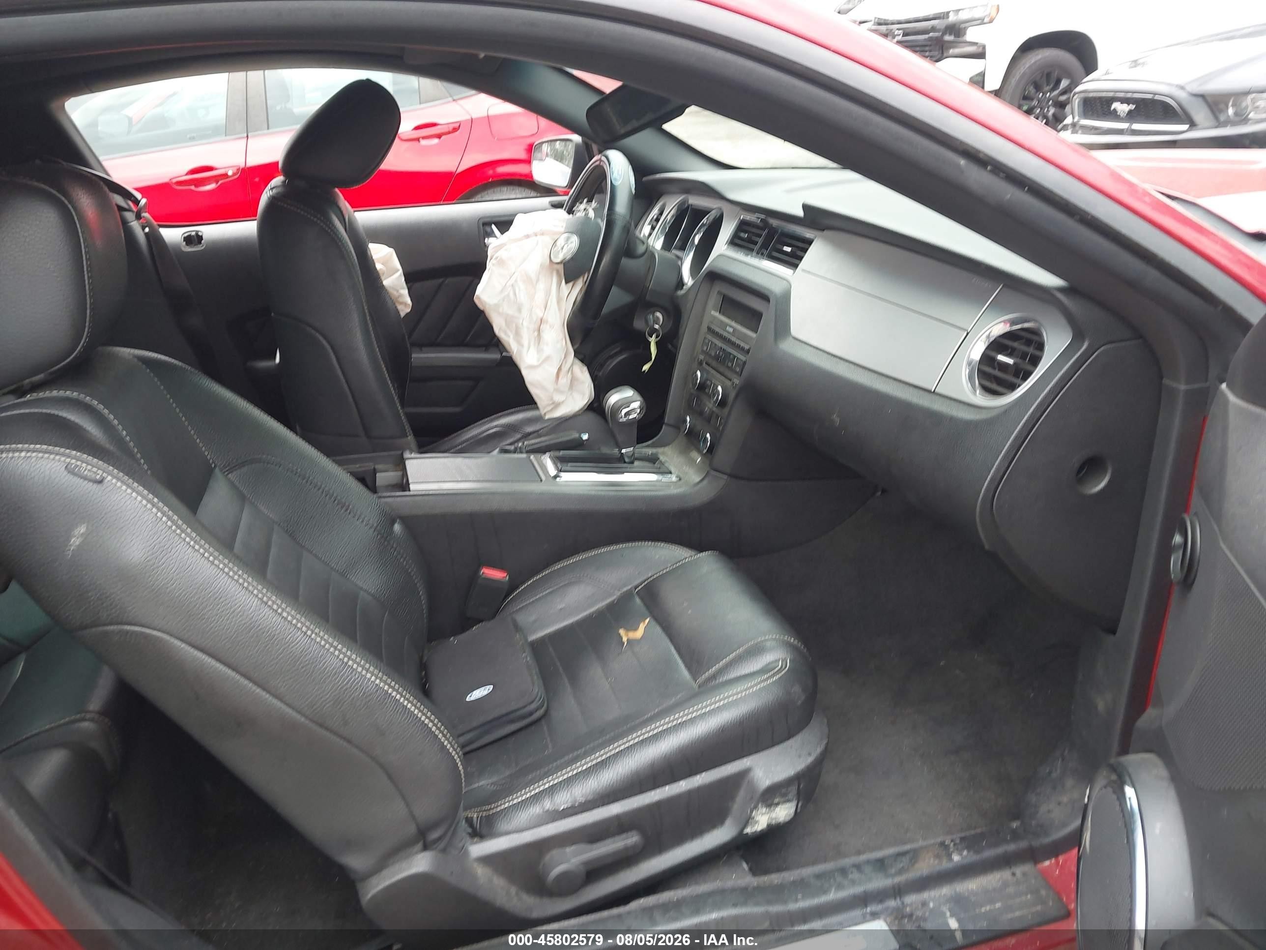 2011 Ford Mustang V6 Premium Red vin: 1ZVBP8AM4B5141869