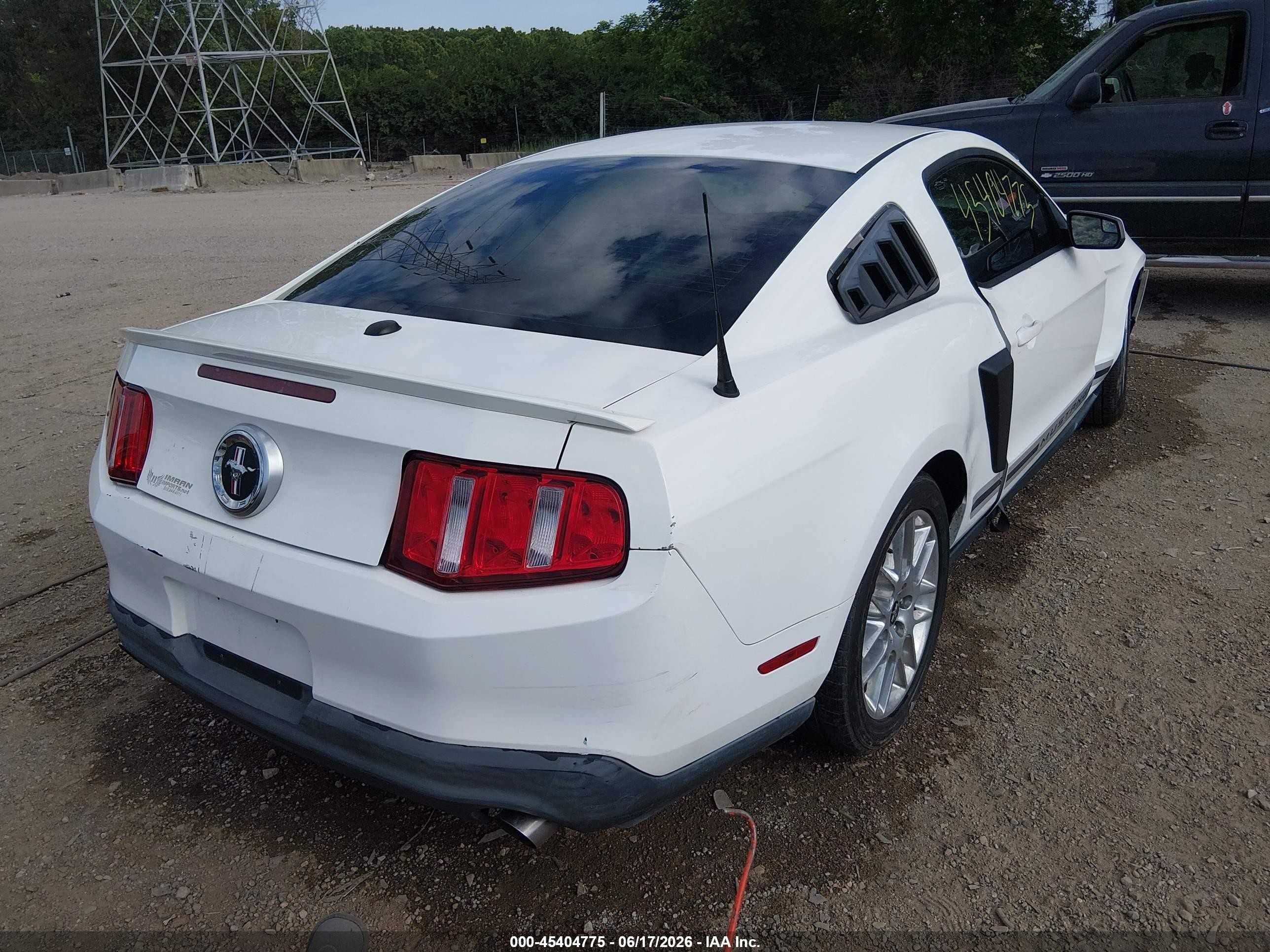 2012 Ford Mustang V6/v6 Premium White vin: 1ZVBP8AM4C5233274