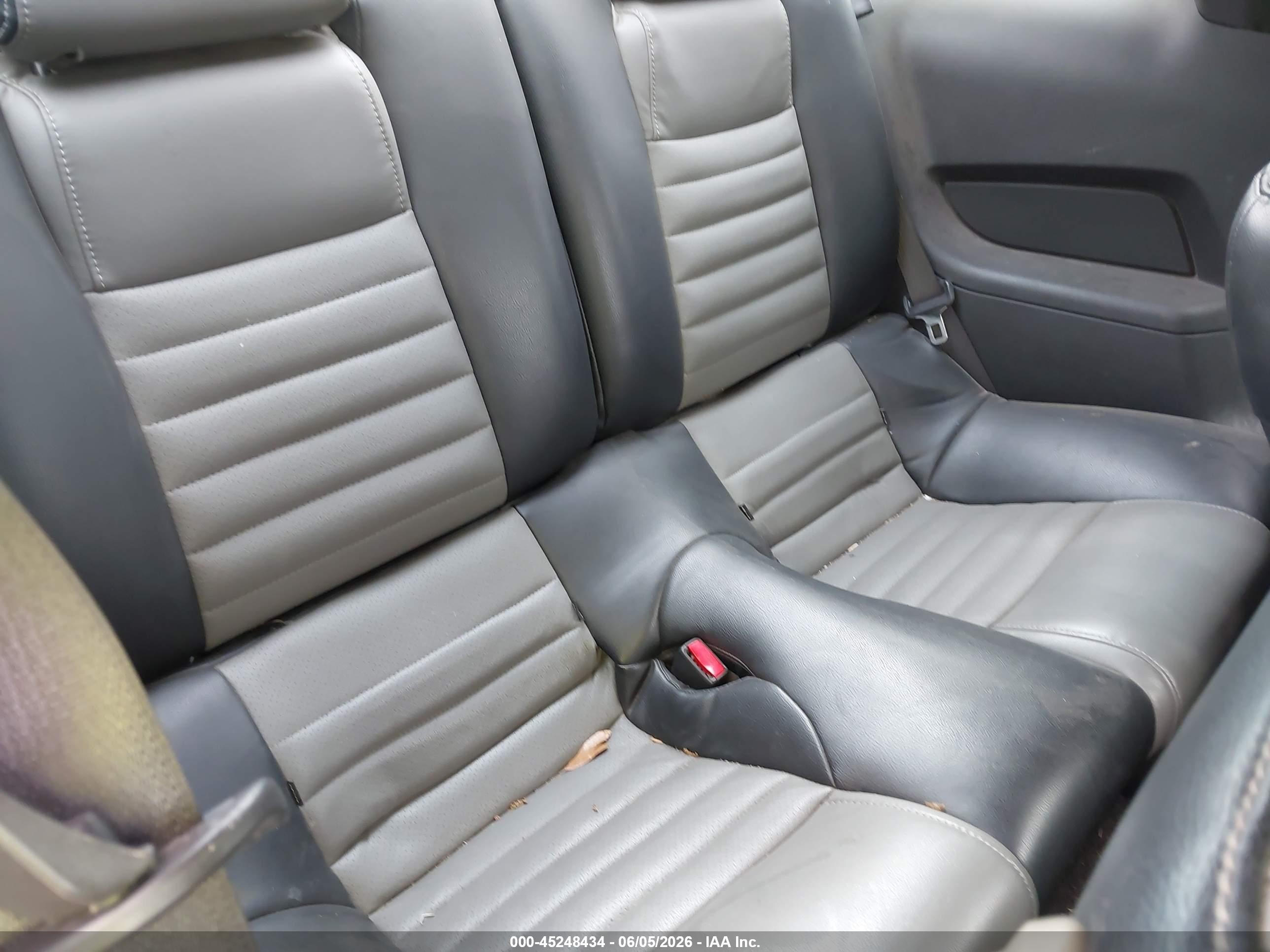 2012 Ford Mustang V6 Silver vin: 1ZVBP8AM4C5267828