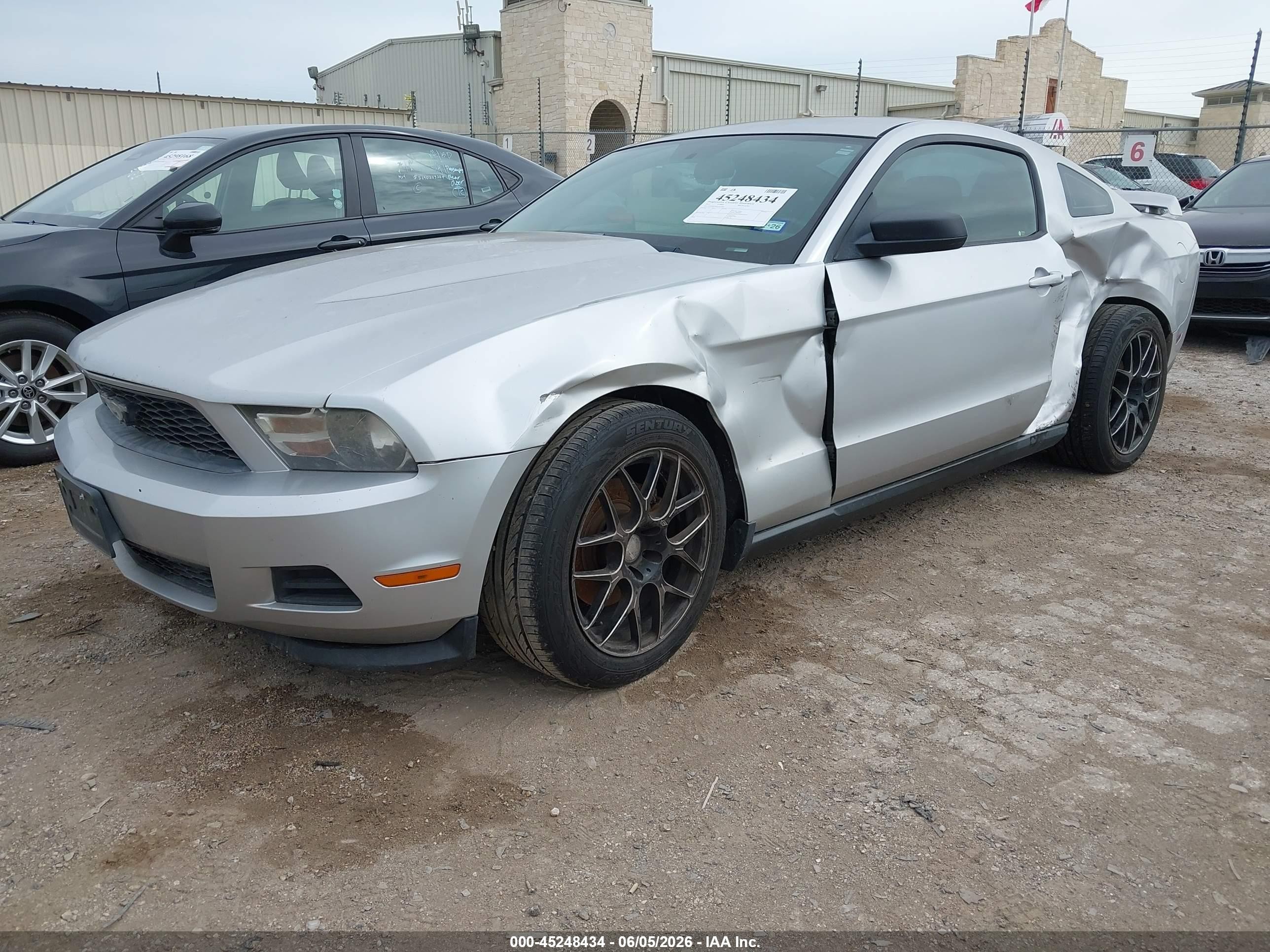 2012 Ford Mustang V6 Silver vin: 1ZVBP8AM4C5267828
