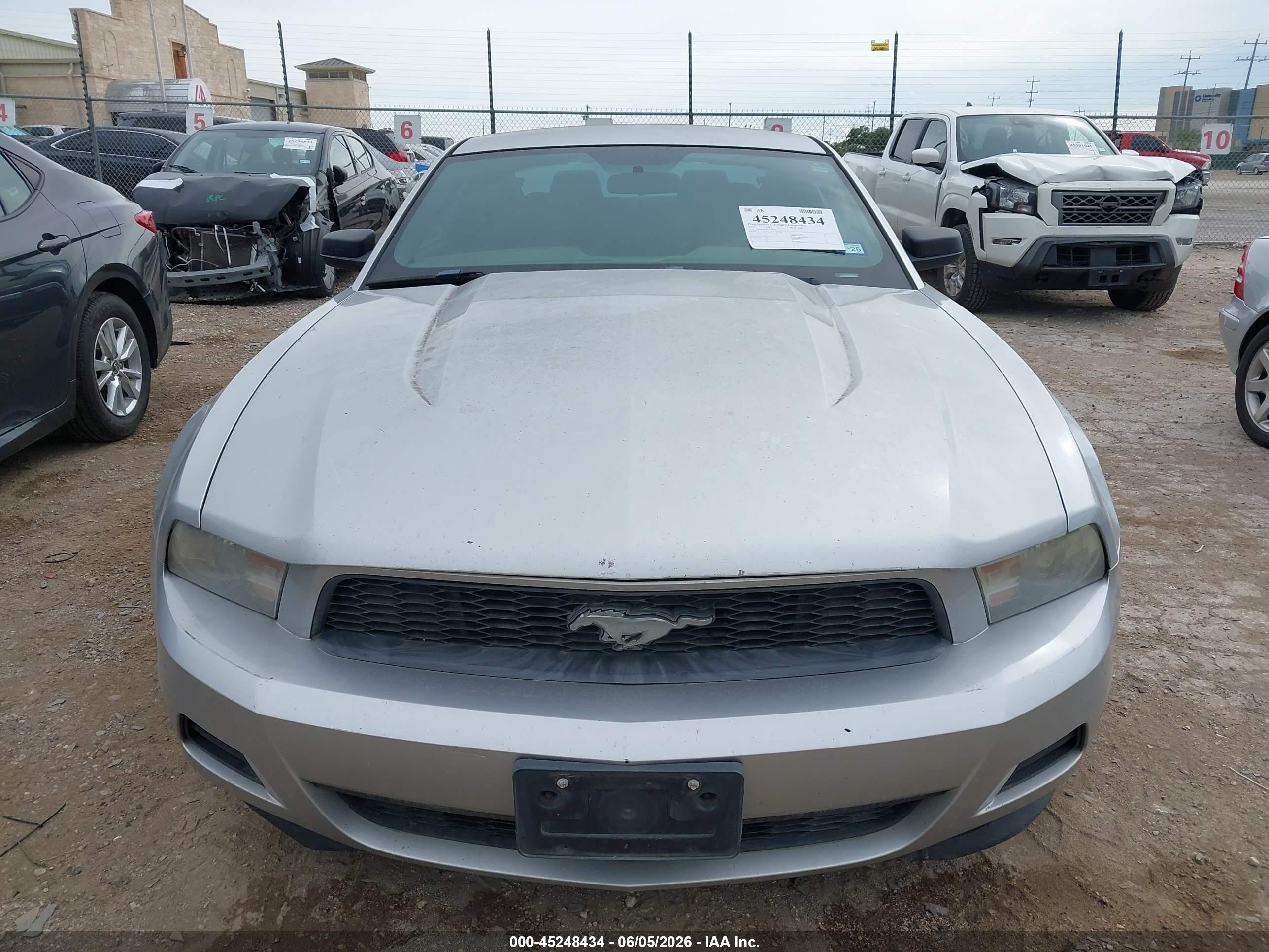 2012 Ford Mustang V6 Silver vin: 1ZVBP8AM4C5267828