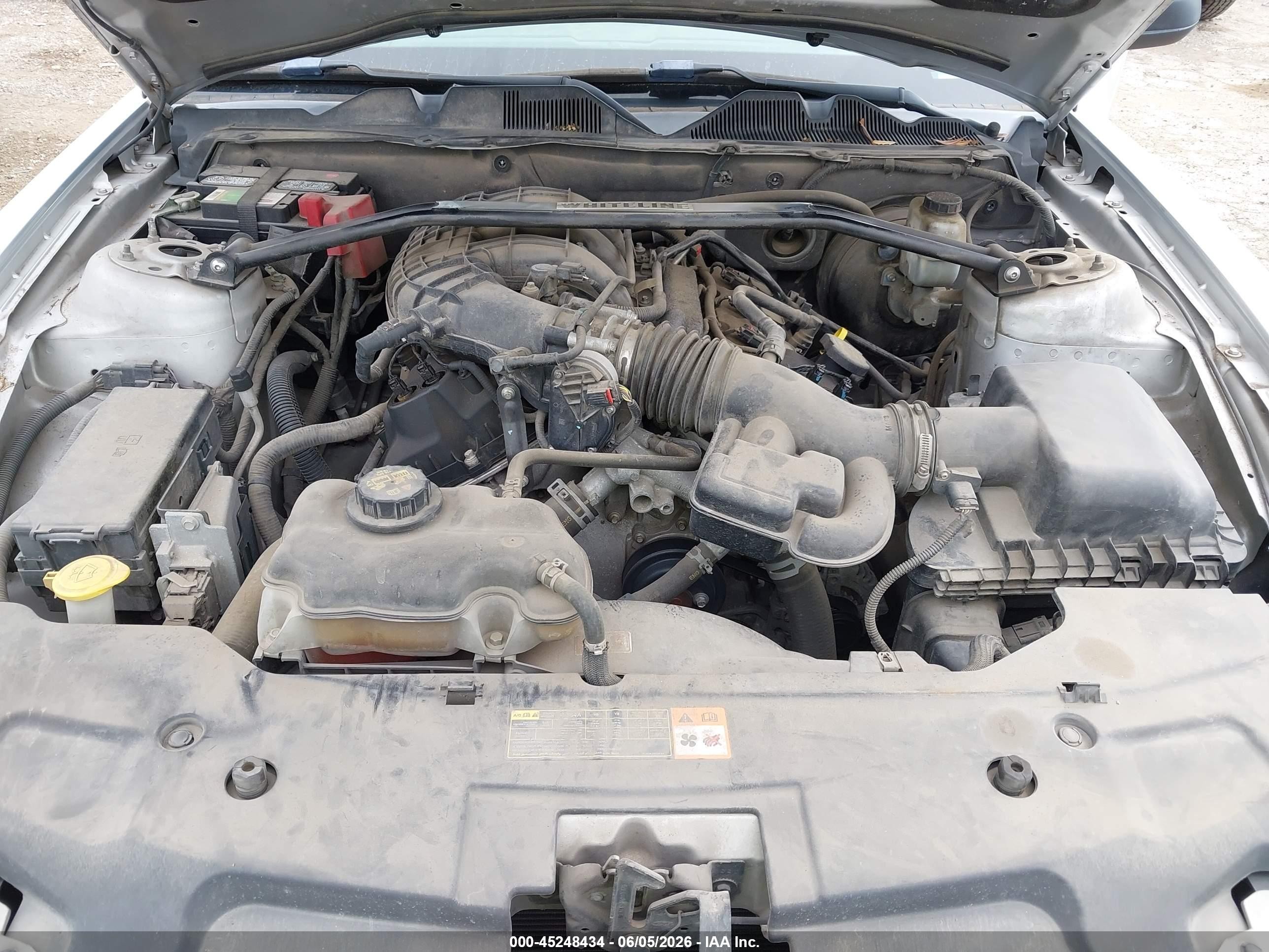 2012 Ford Mustang V6 Silver vin: 1ZVBP8AM4C5267828