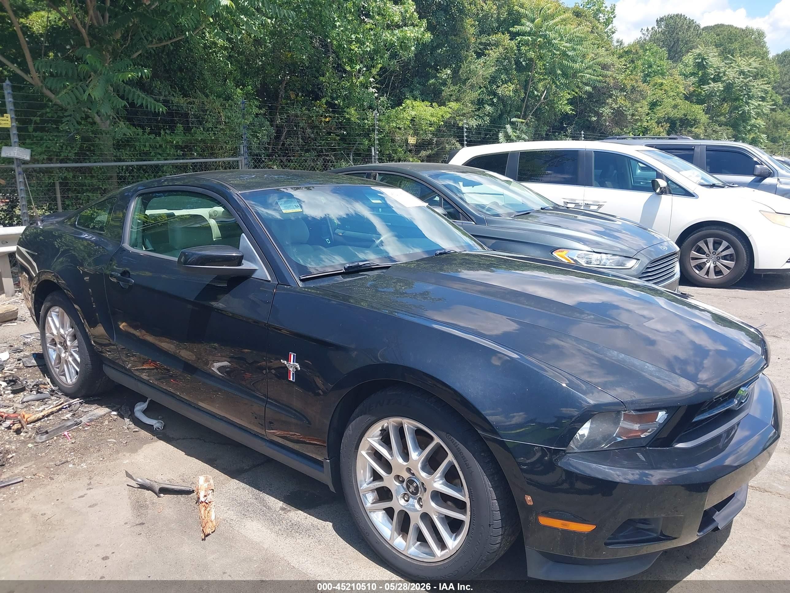2012 Ford Mustang V6 Premium Black vin: 1ZVBP8AM4C5277002