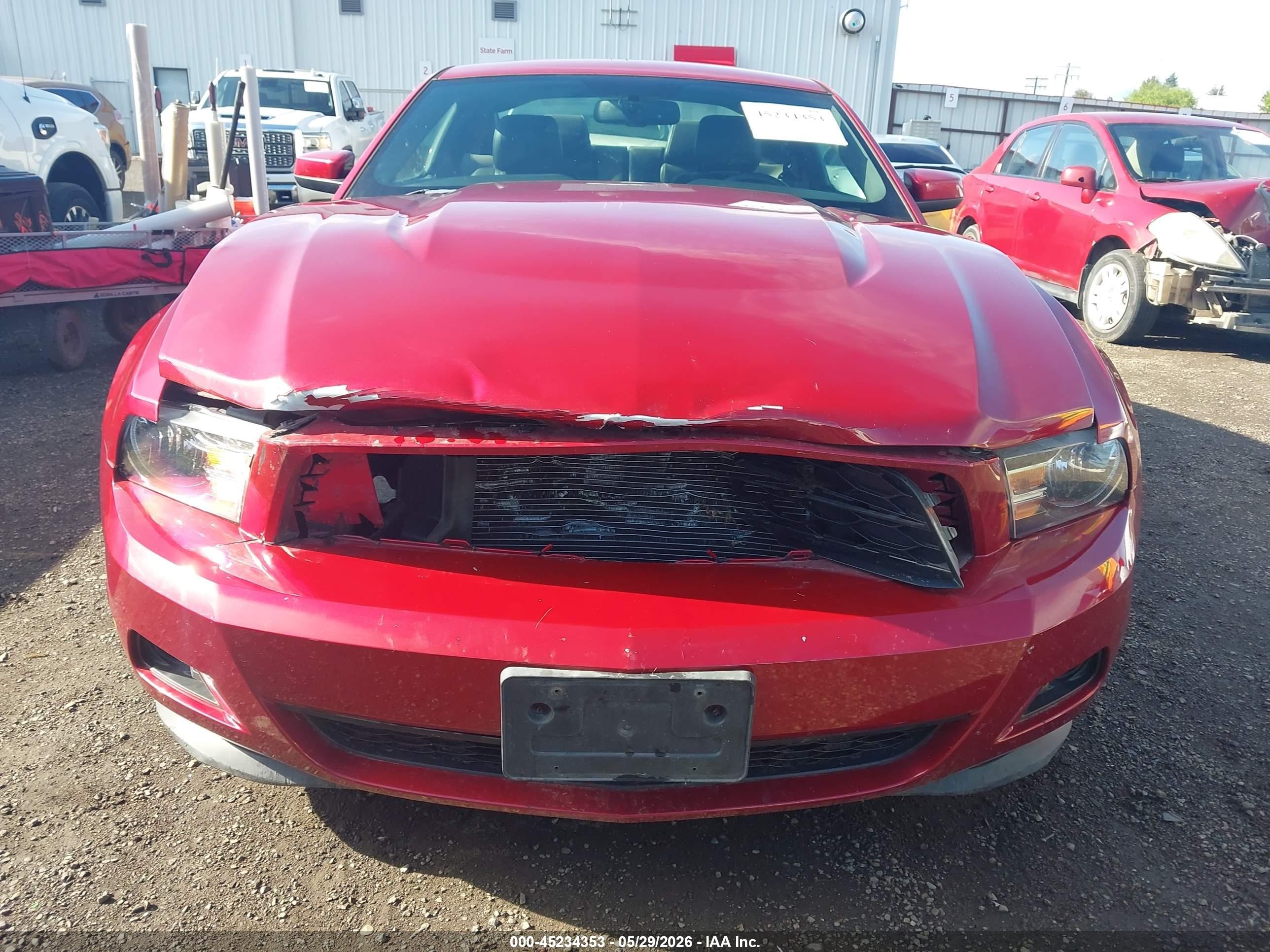 2012 Ford Mustang V6 Premium Red vin: 1ZVBP8AM4C5286038