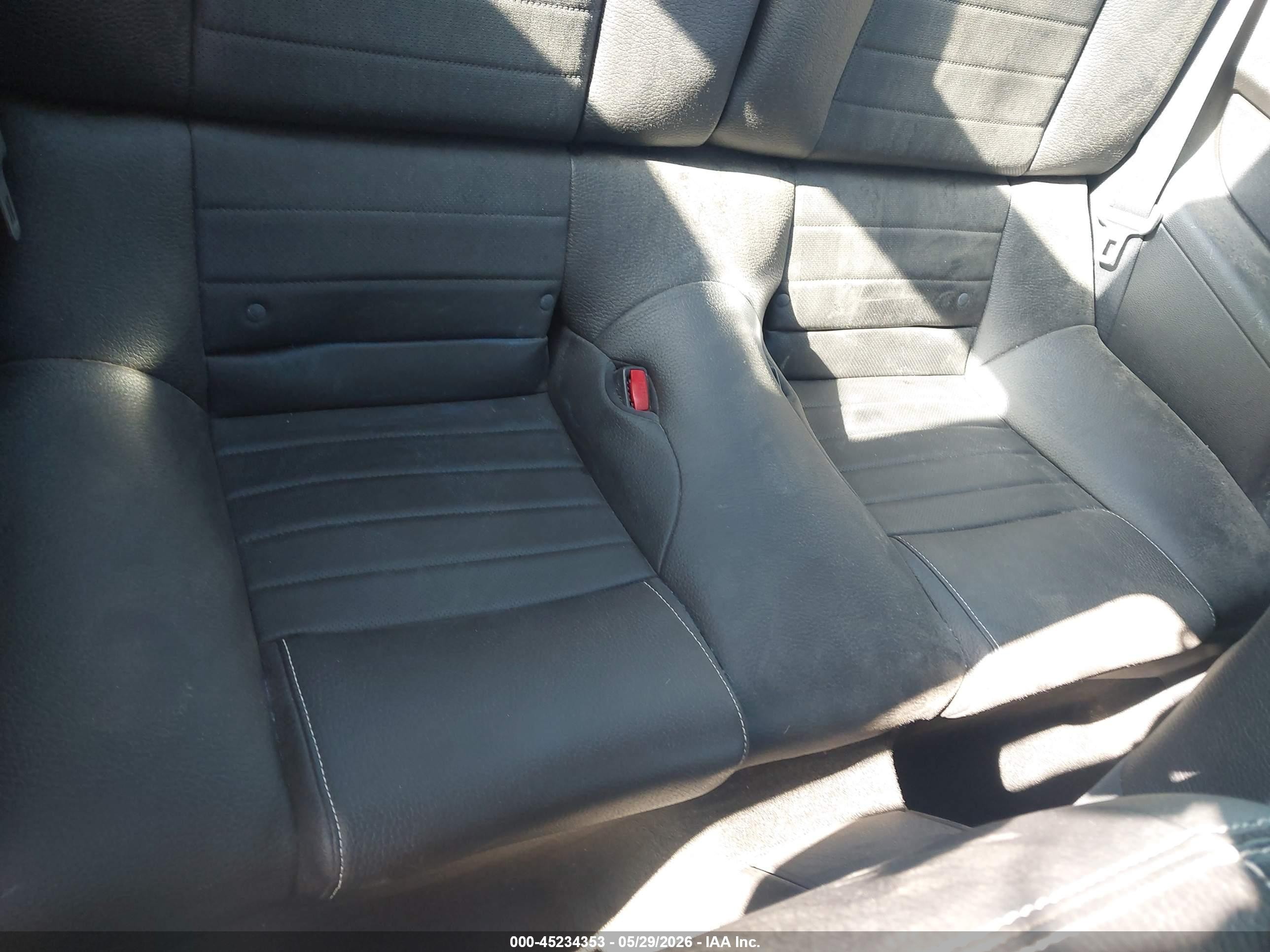 2012 Ford Mustang V6 Premium Red vin: 1ZVBP8AM4C5286038