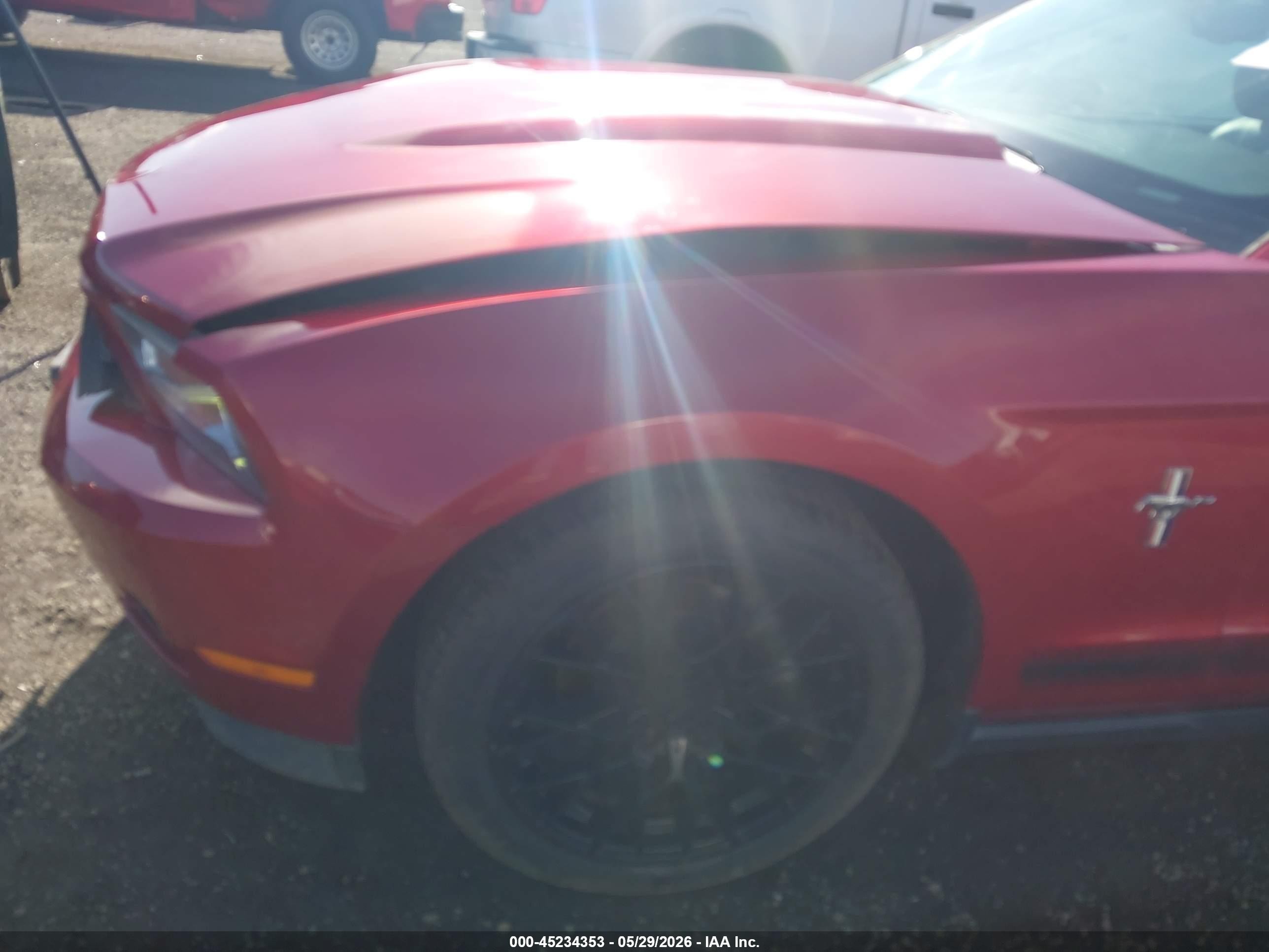 2012 Ford Mustang V6 Premium Red vin: 1ZVBP8AM4C5286038