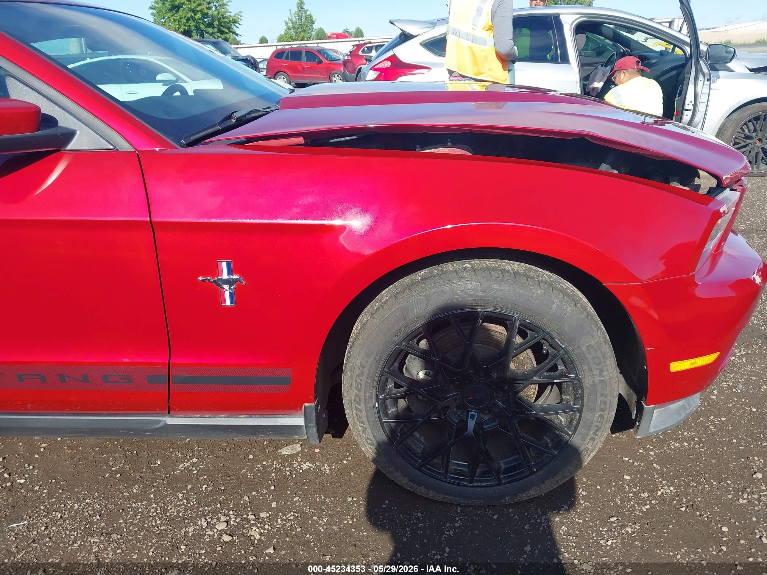 2012 Ford Mustang V6 Premium Red vin: 1ZVBP8AM4C5286038
