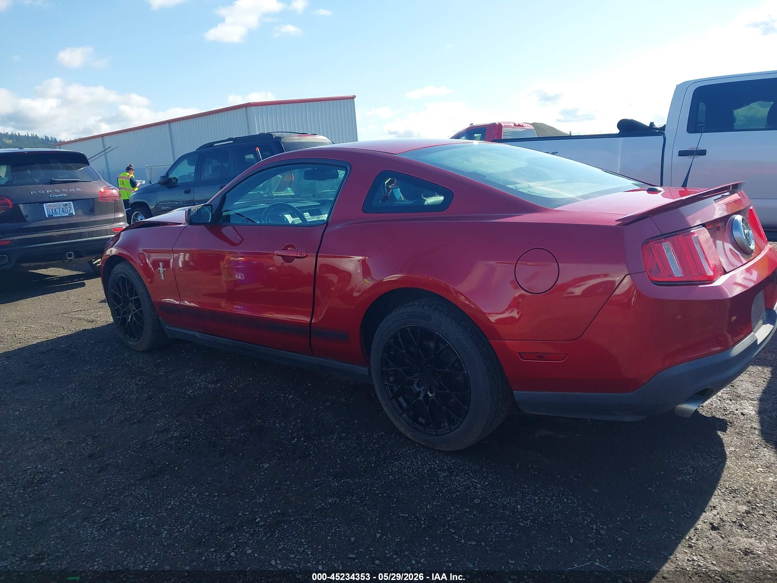 2012 Ford Mustang V6 Premium Red vin: 1ZVBP8AM4C5286038