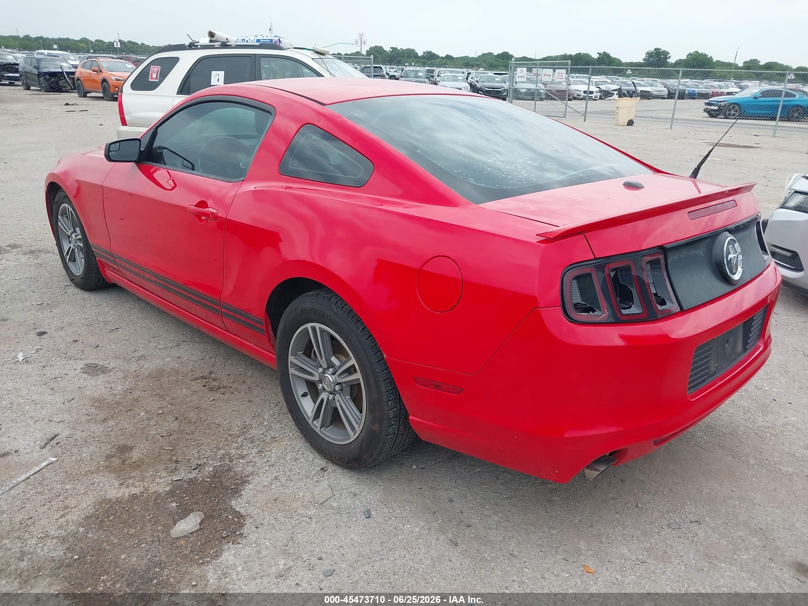 2013 Ford Mustang V6/v6 Premium Красный vin: 1ZVBP8AM4D5227623