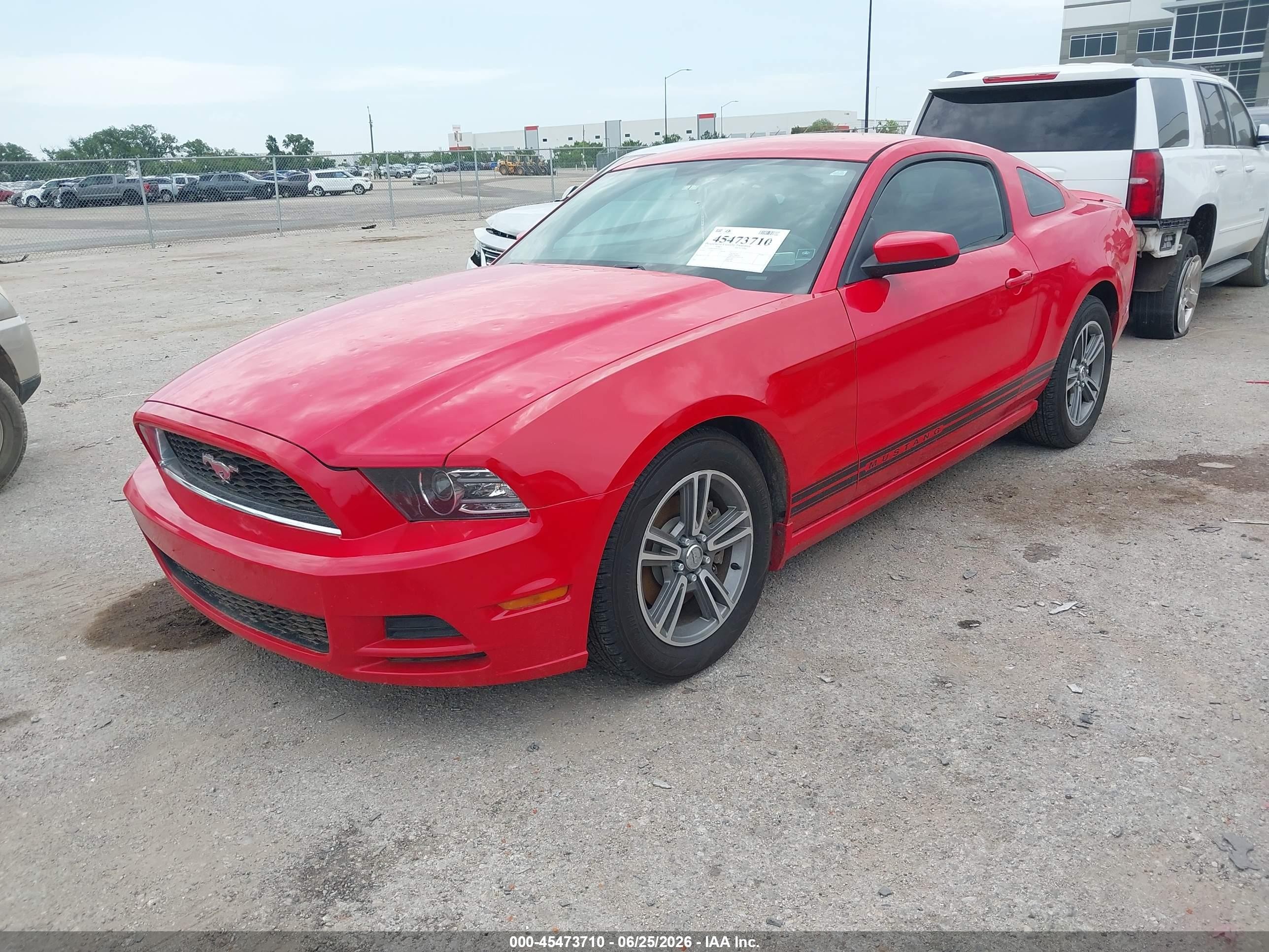 2013 Ford Mustang V6/v6 Premium Красный vin: 1ZVBP8AM4D5227623
