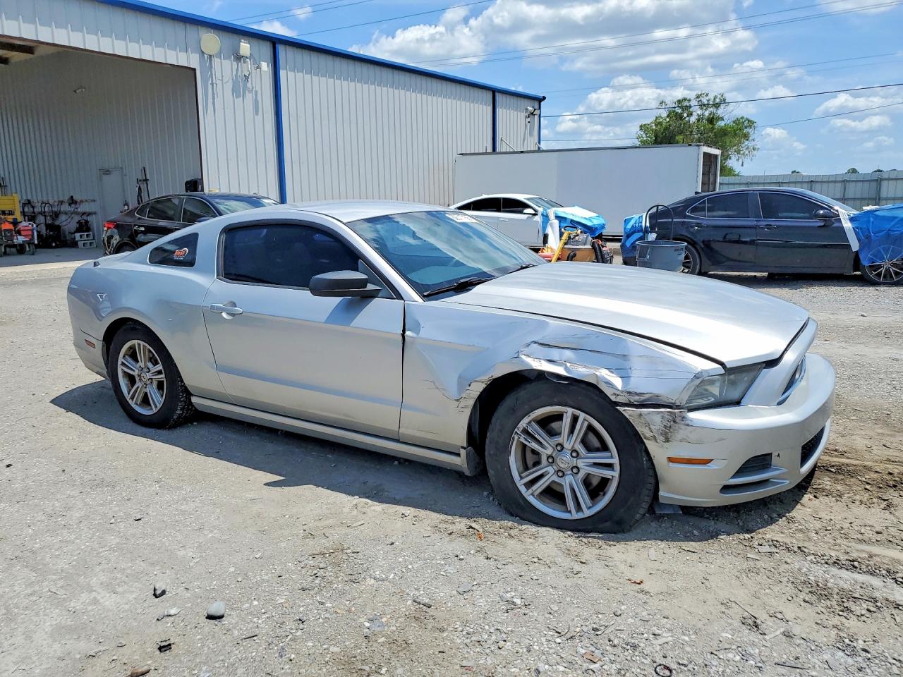 2013 Ford Mustang Silver vin: 1ZVBP8AM4D5251954