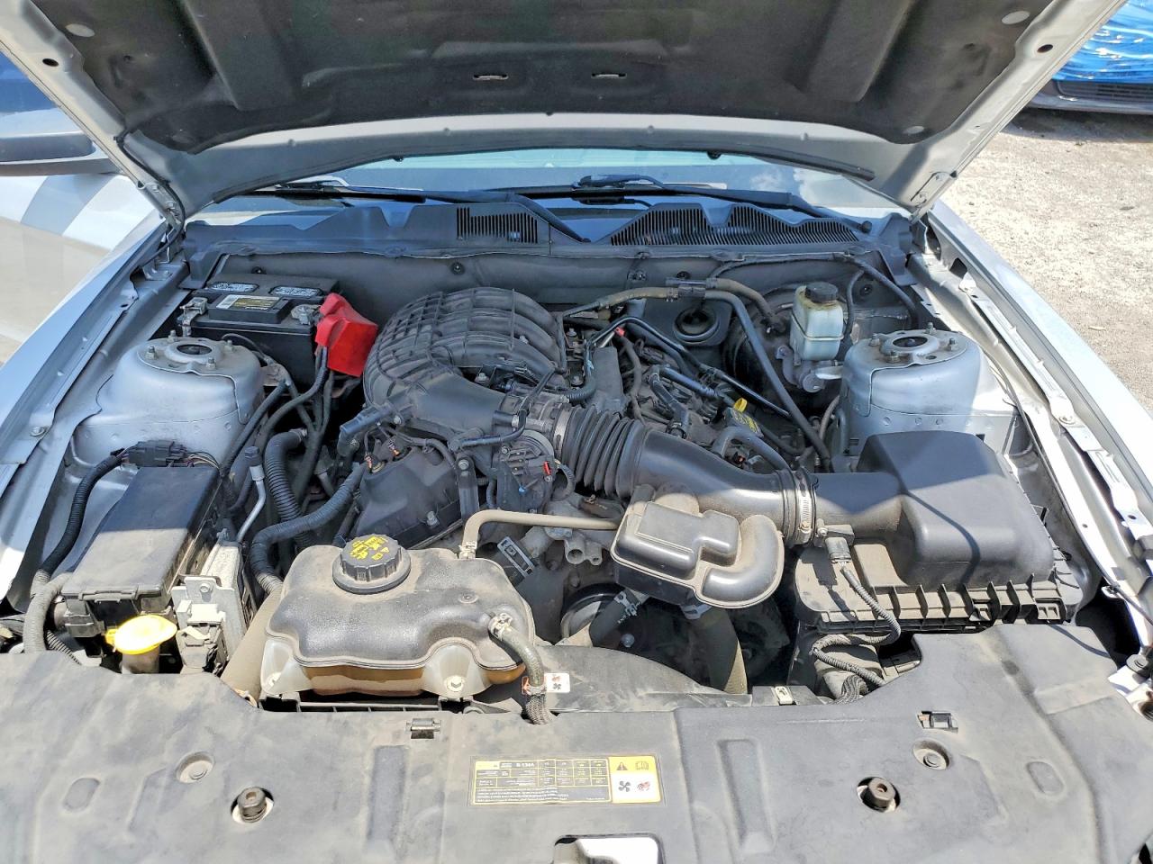 2013 Ford Mustang Silver vin: 1ZVBP8AM4D5251954