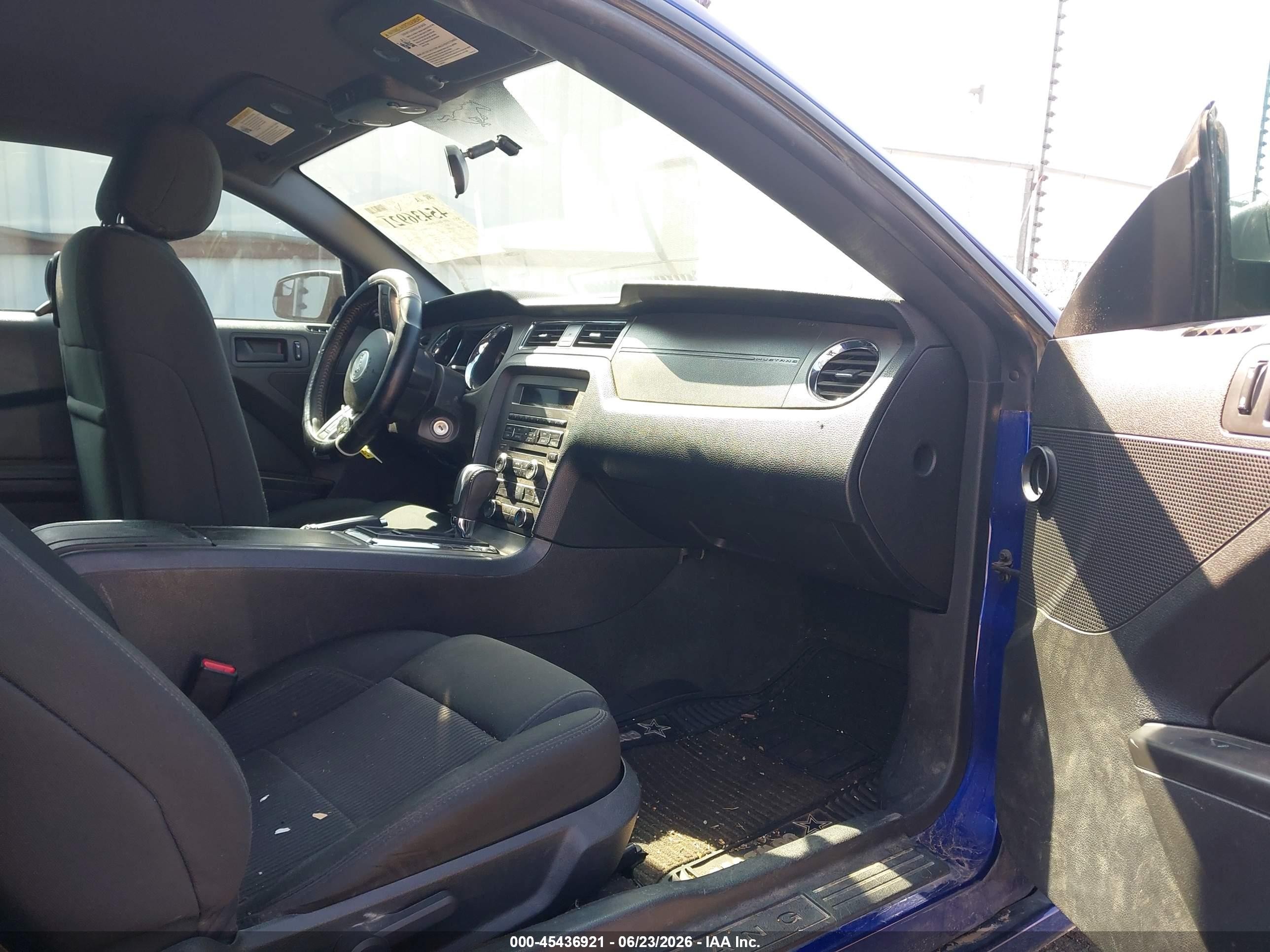 2013 Ford Mustang V6 Blue vin: 1ZVBP8AM4D5262405