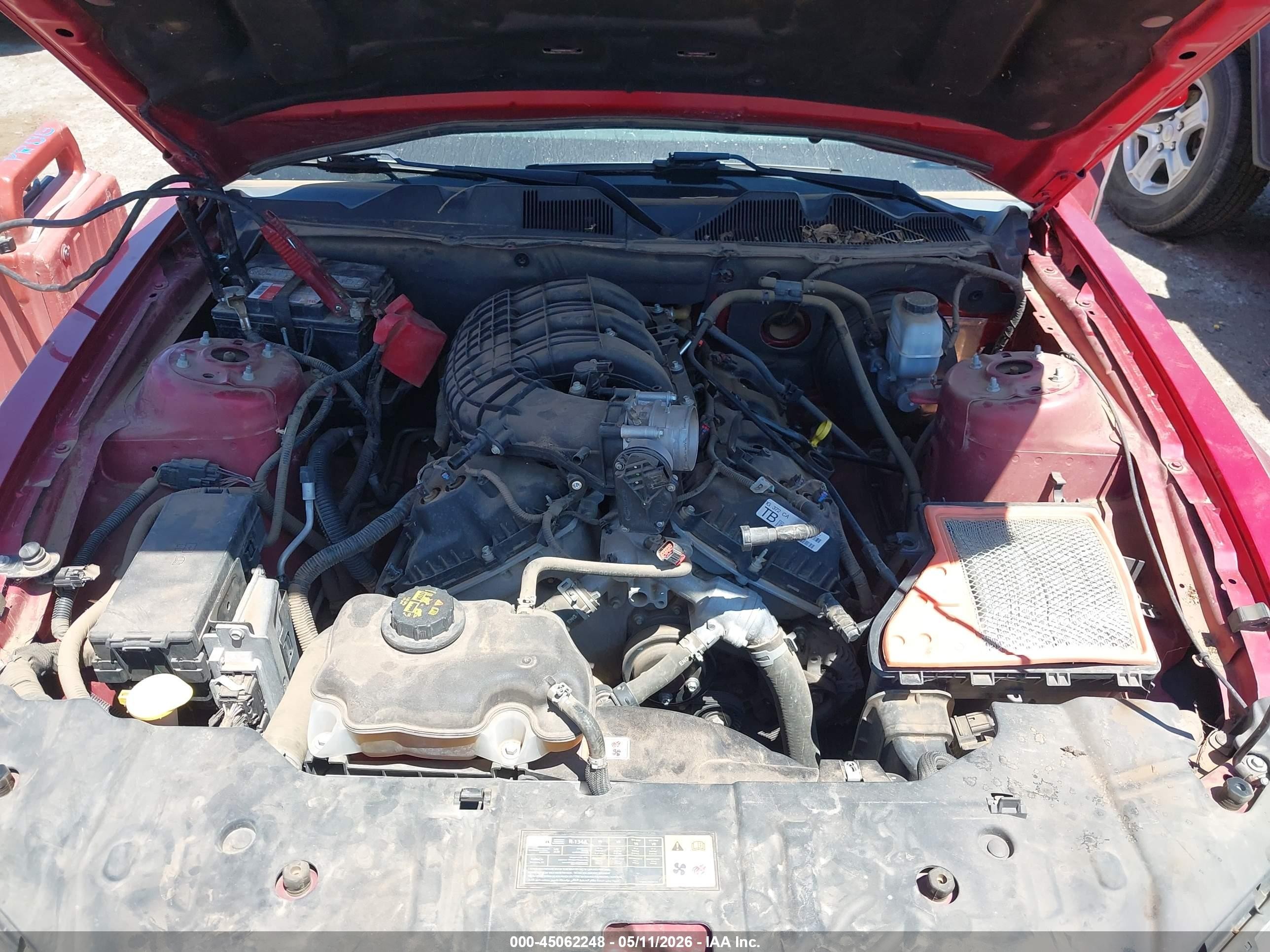 2013 Ford Mustang V6 Premium Maroon vin: 1ZVBP8AM4D5275560