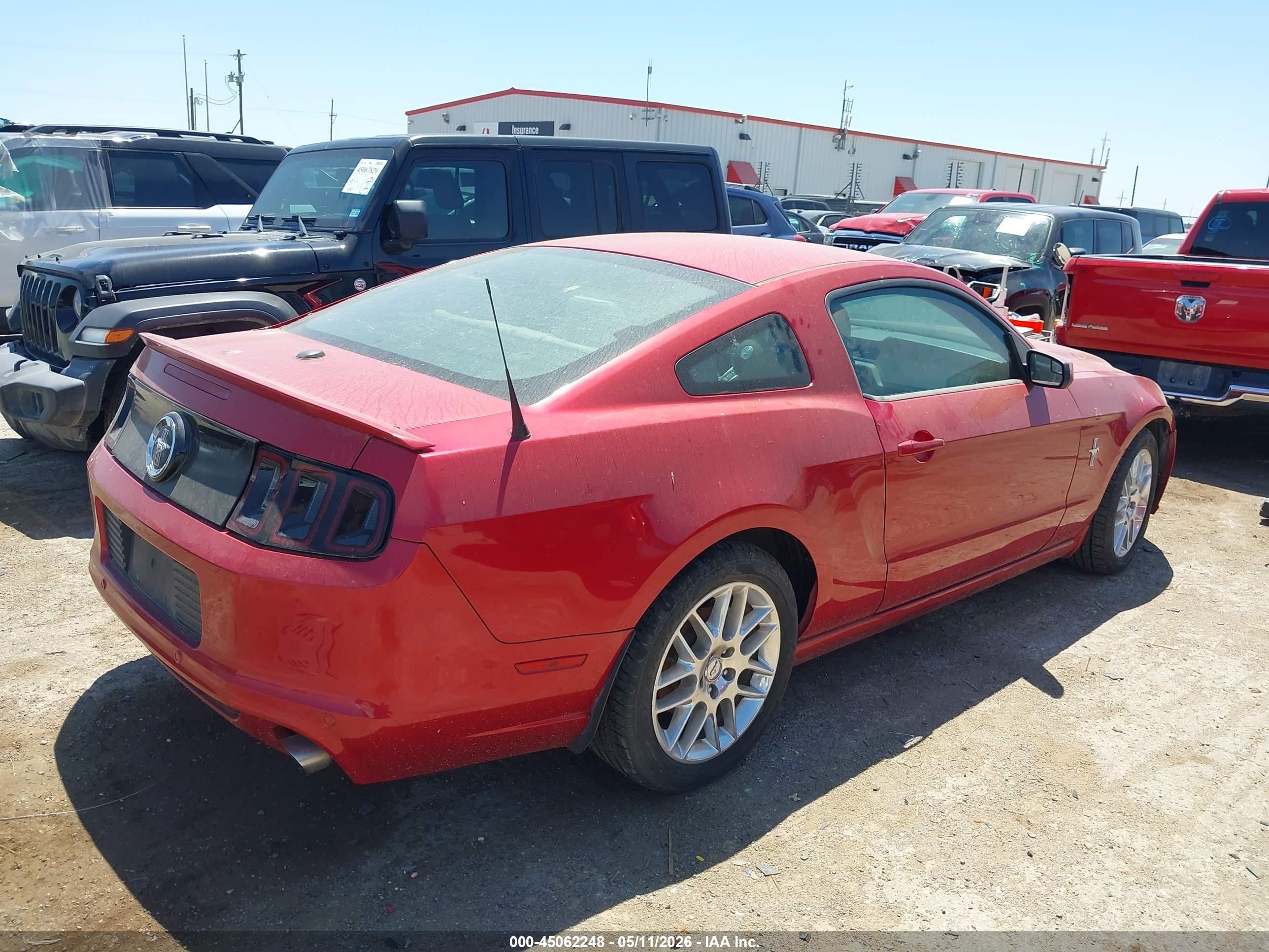 2013 Ford Mustang V6 Premium Maroon vin: 1ZVBP8AM4D5275560