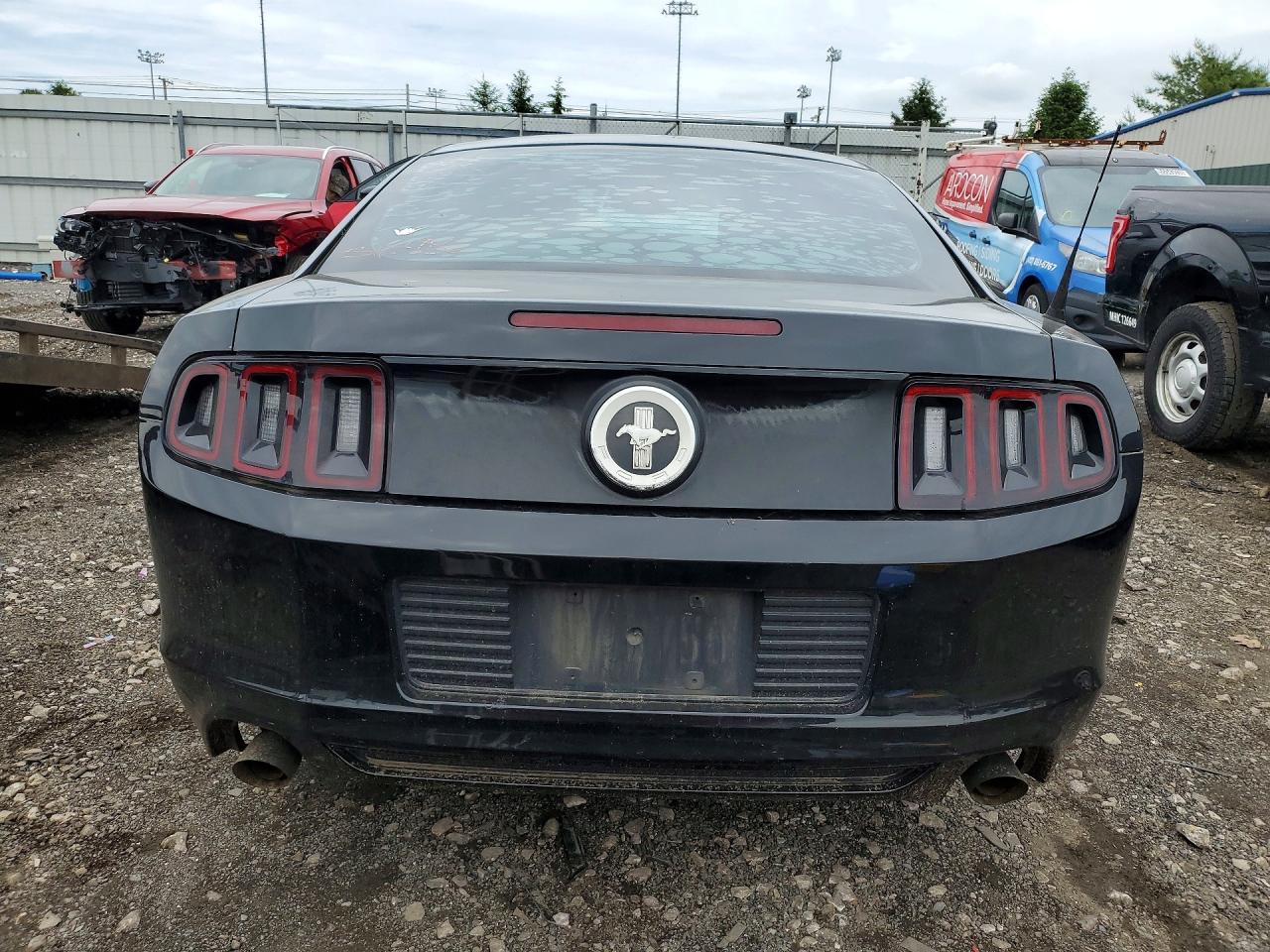 2014 Ford Mustang Черный vin: 1ZVBP8AM4E5200441