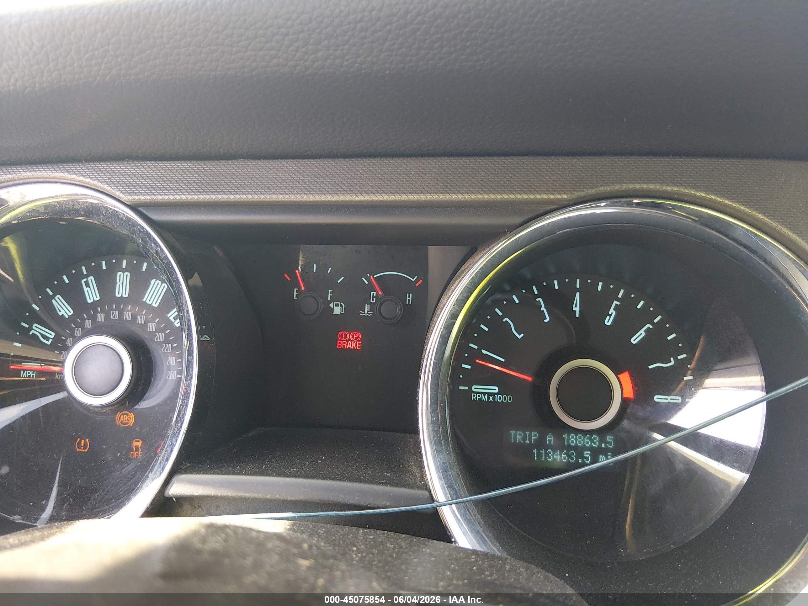 2014 Ford Mustang V6 Черный vin: 1ZVBP8AM4E5266259