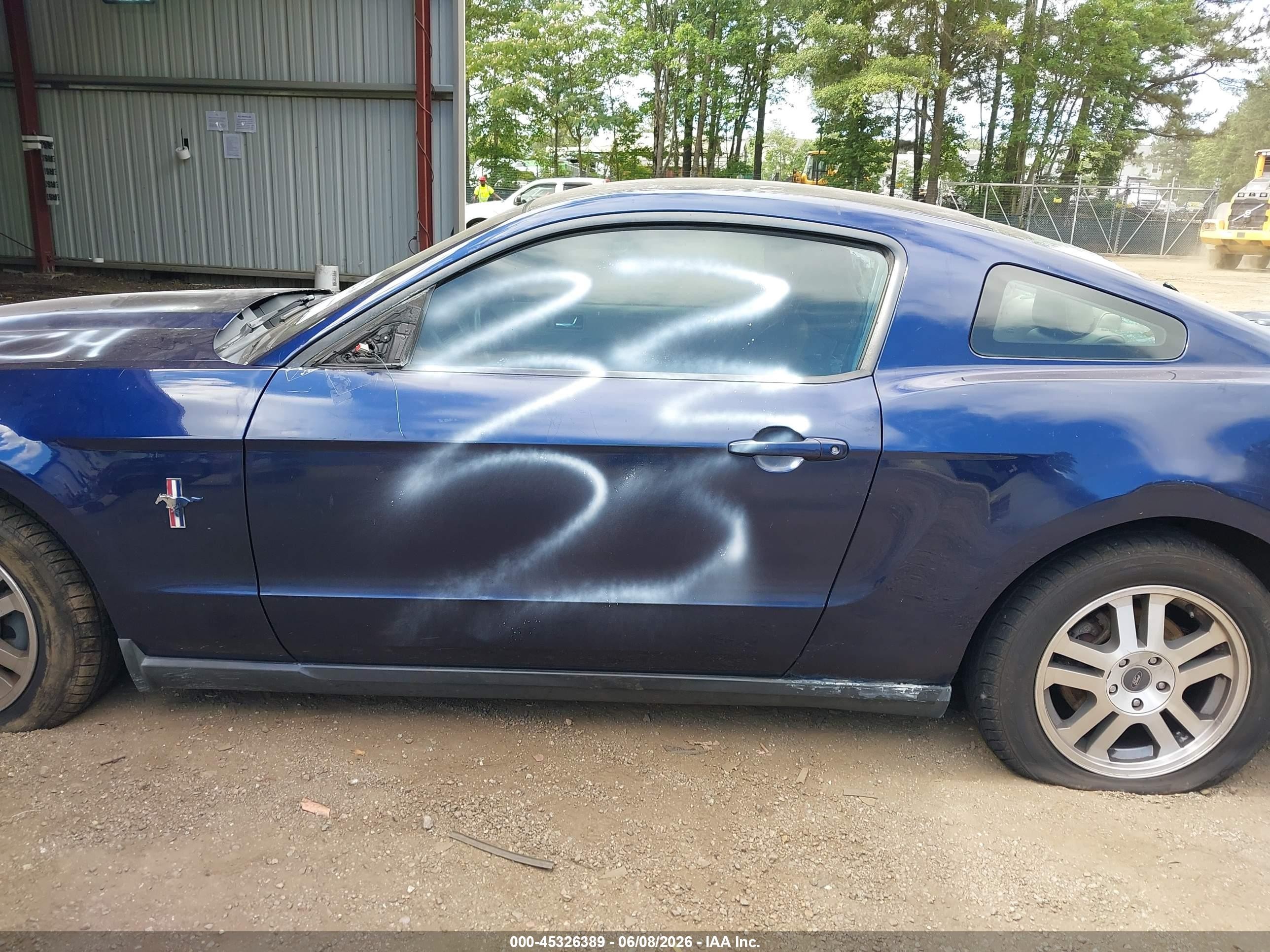 2011 Ford Mustang V6 Premium Blue vin: 1ZVBP8AM5B5116236