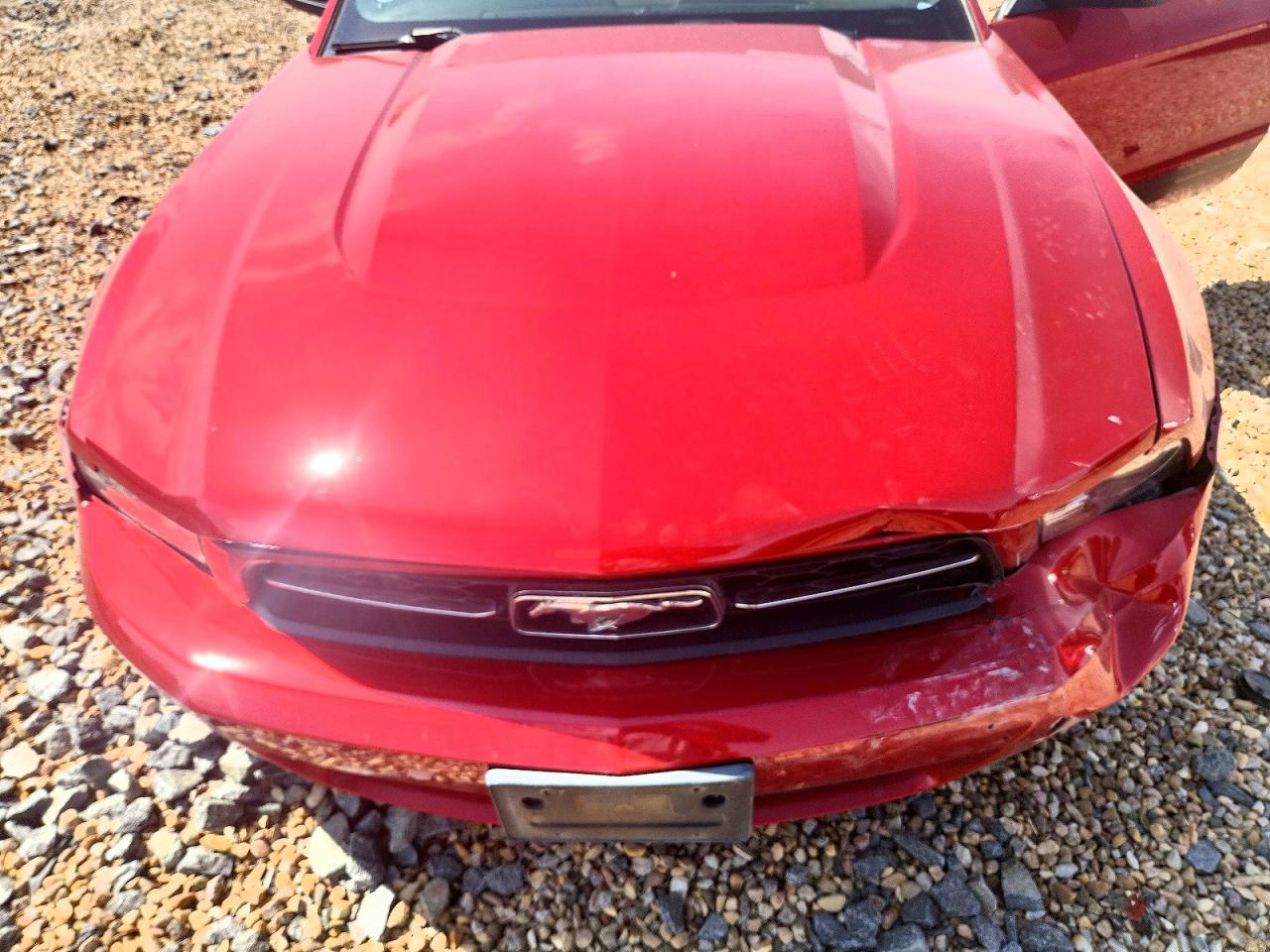 2011 Ford Mustang Maroon vin: 1ZVBP8AM5B5153528