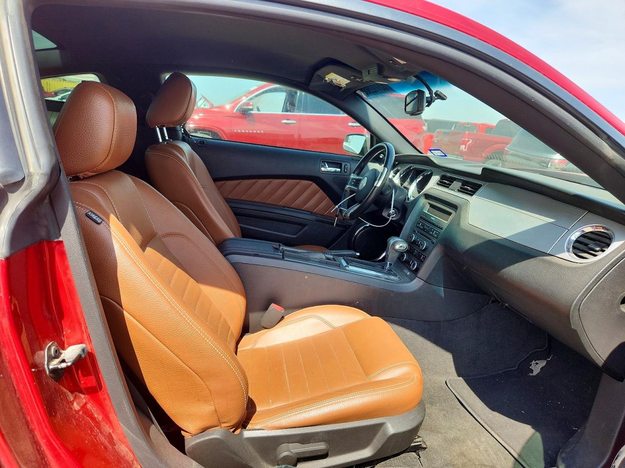 2011 Ford Mustang Maroon vin: 1ZVBP8AM5B5153528