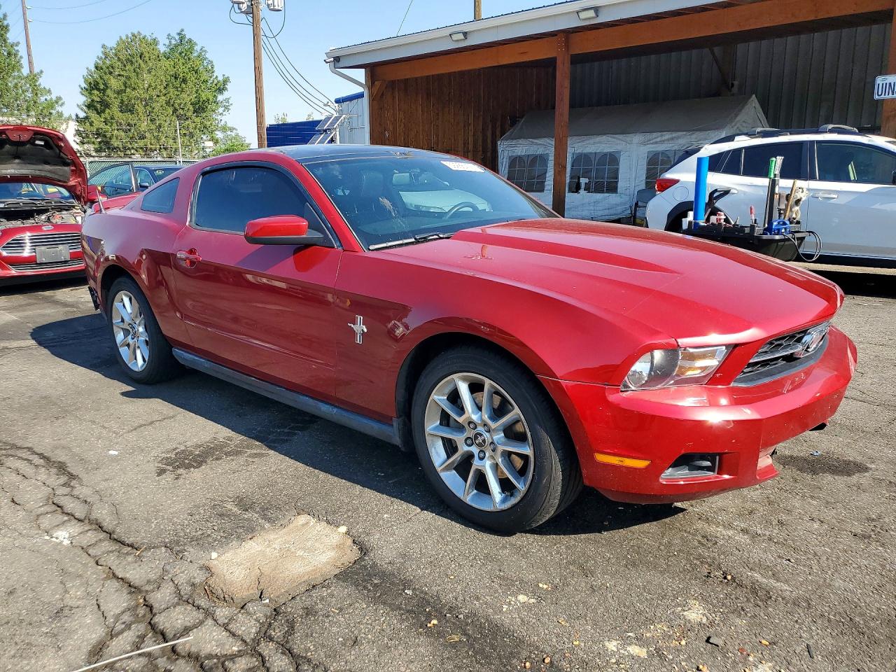 2011 Ford Mustang Maroon vin: 1ZVBP8AM5B5169115