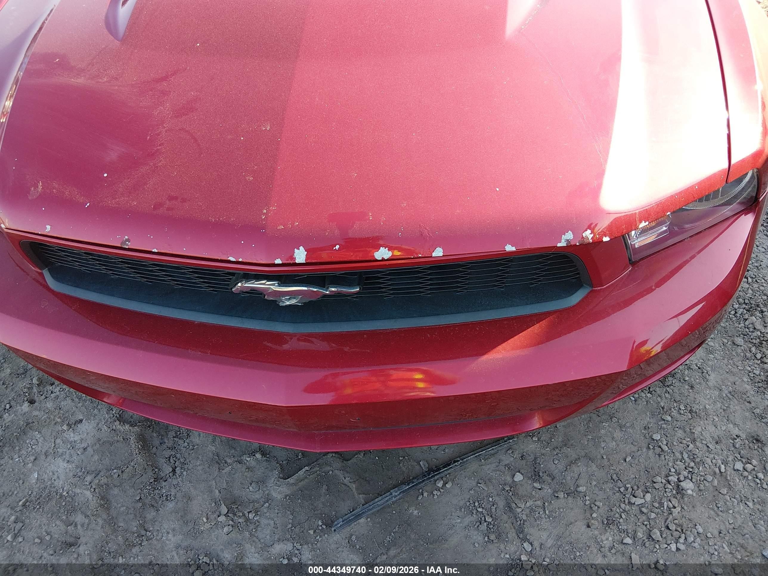 2012 Ford Mustang V6 Red vin: 1ZVBP8AM5C5222123