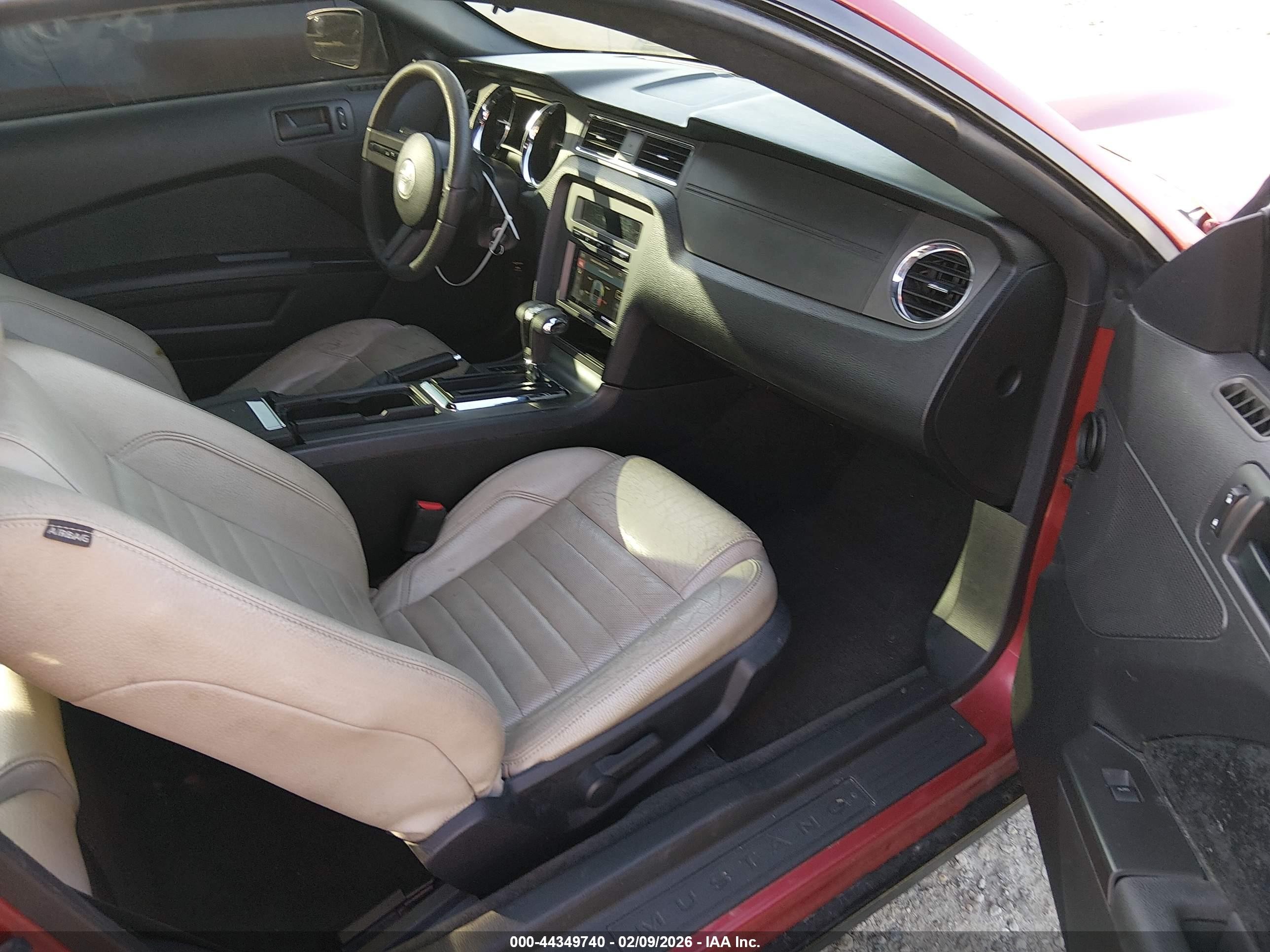 2012 Ford Mustang V6 Red vin: 1ZVBP8AM5C5222123