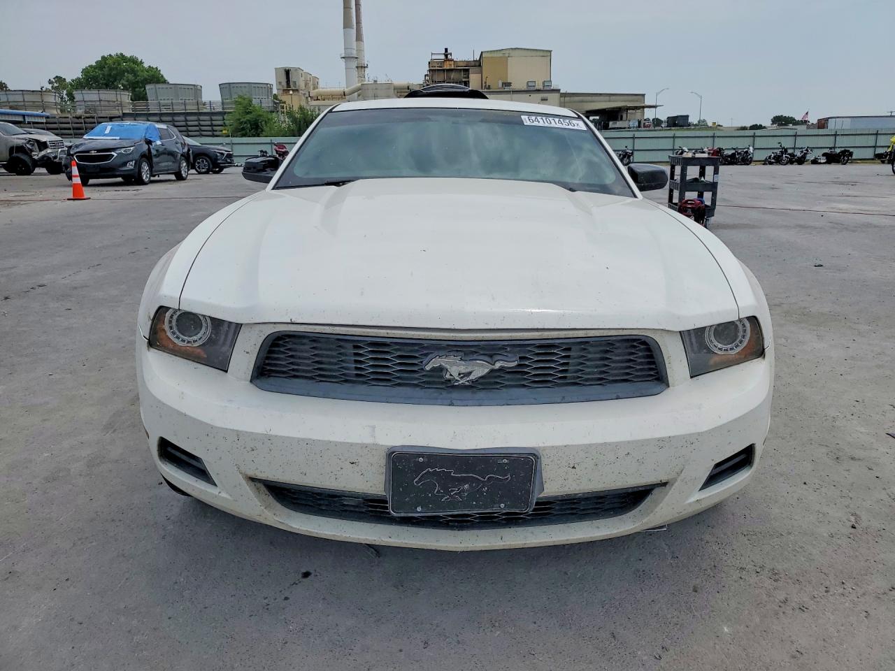 2012 Ford Mustang White vin: 1ZVBP8AM5C5228343