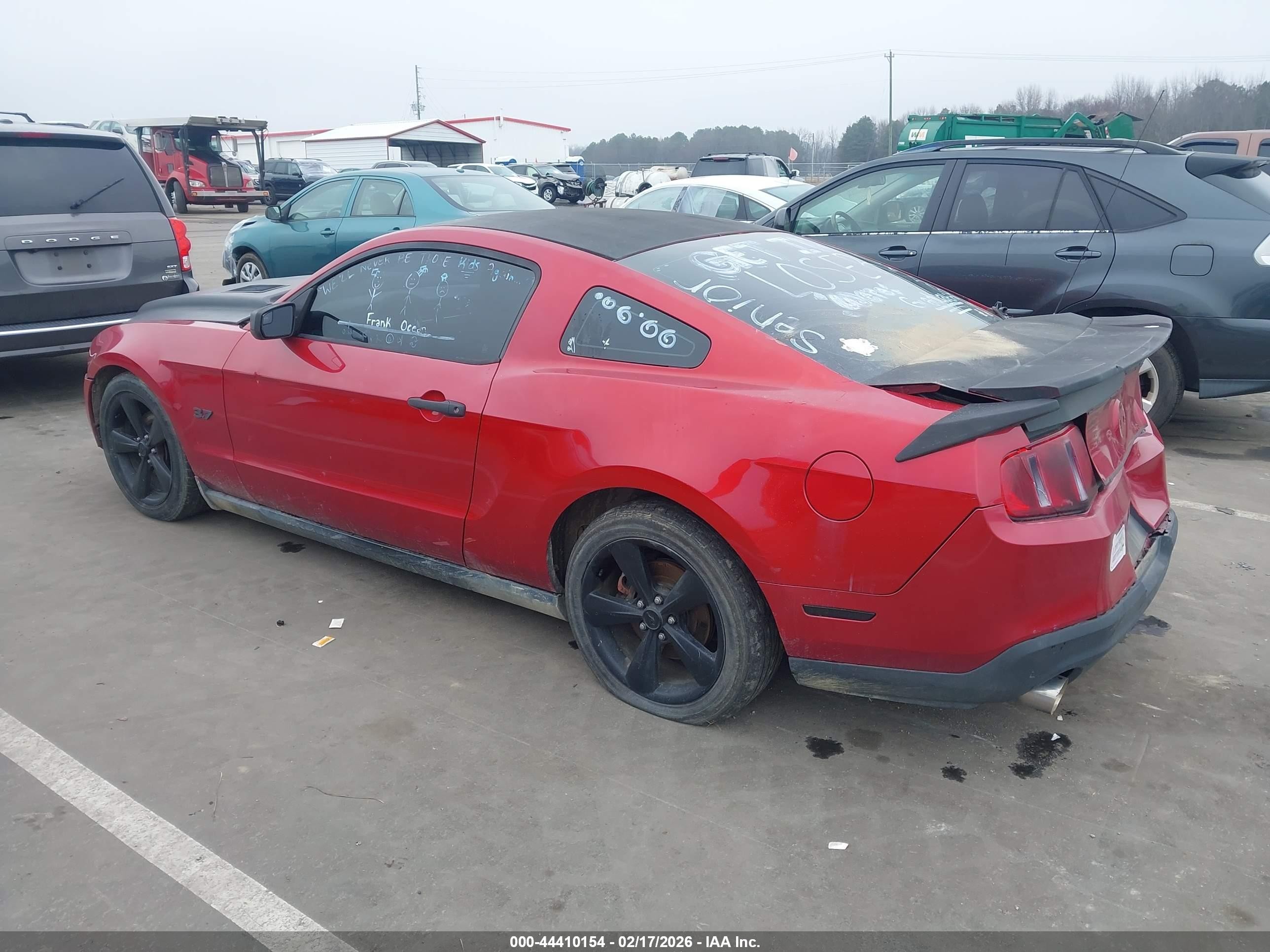 2012 Ford Mustang V6 Red vin: 1ZVBP8AM5C5274657