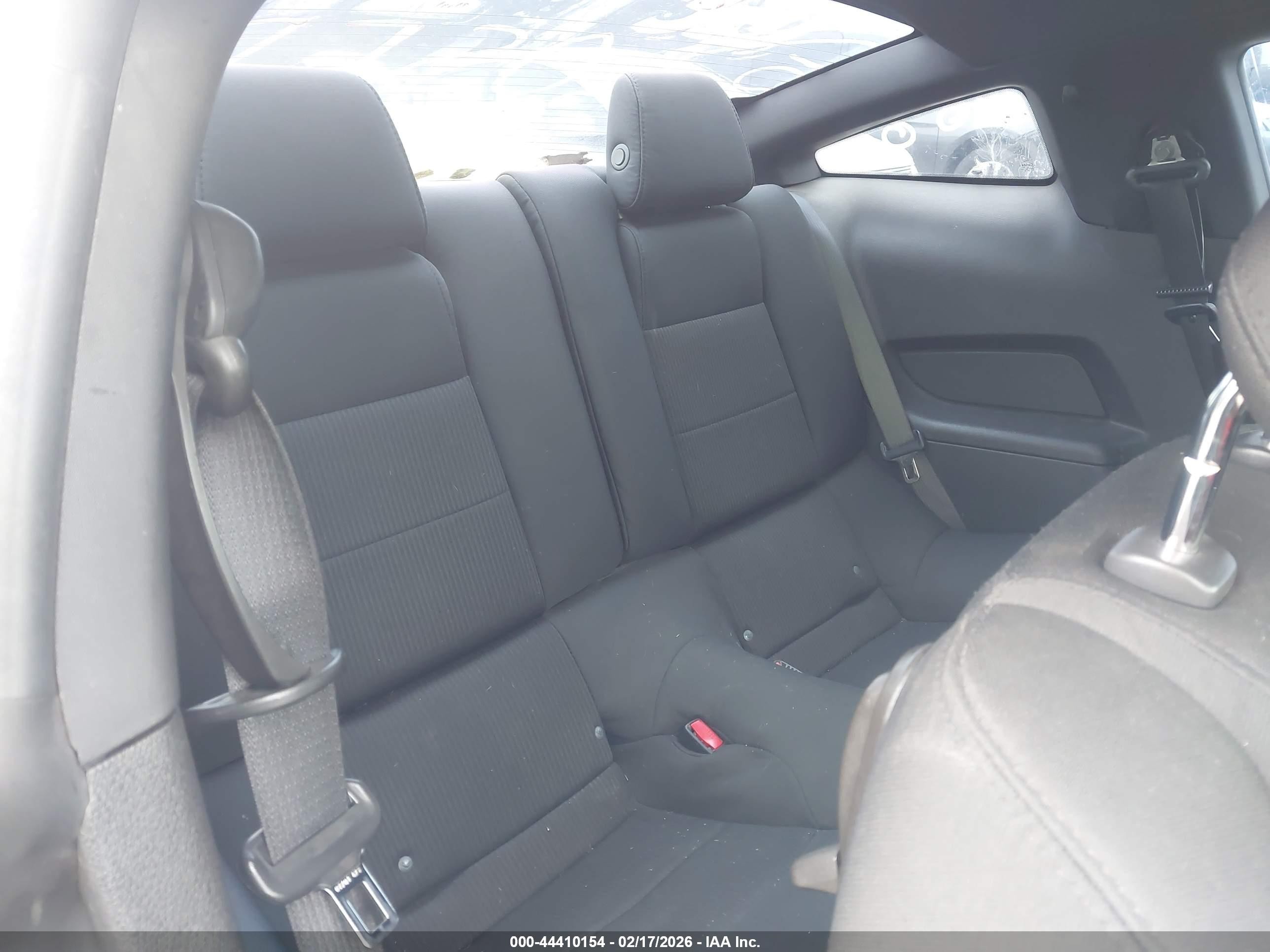 2012 Ford Mustang V6 Red vin: 1ZVBP8AM5C5274657