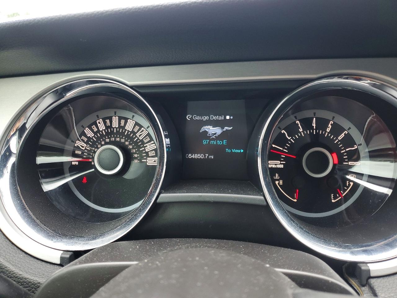 2013 Ford Mustang White vin: 1ZVBP8AM5D5210992
