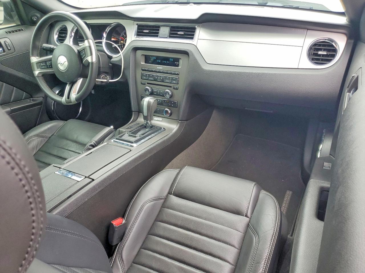 2013 Ford Mustang White vin: 1ZVBP8AM5D5210992
