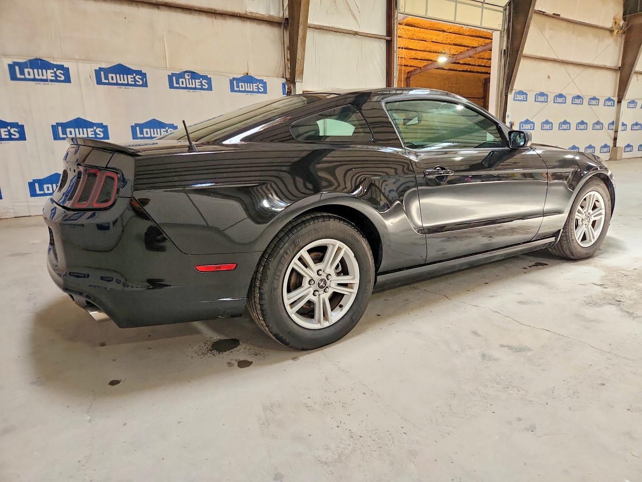2013 Ford Mustang Черный vin: 1ZVBP8AM5D5268150