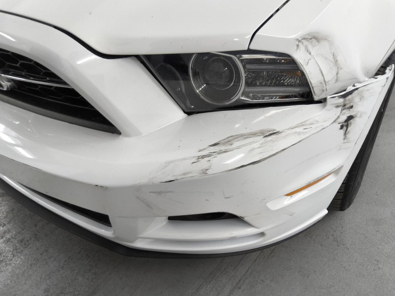 2013 Ford Mustang White vin: 1ZVBP8AM5D5282629 Damage: Front Bumper/Cover, Broken, Replacement Required