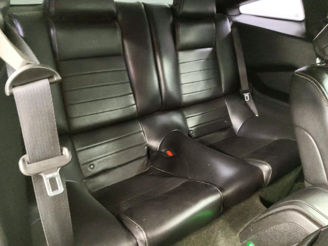 2013 Ford Mustang White vin: 1ZVBP8AM5D5282629