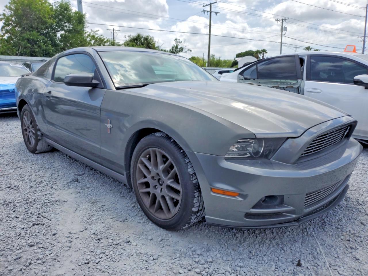 2014 Ford Mustang Серый vin: 1ZVBP8AM5E5215336