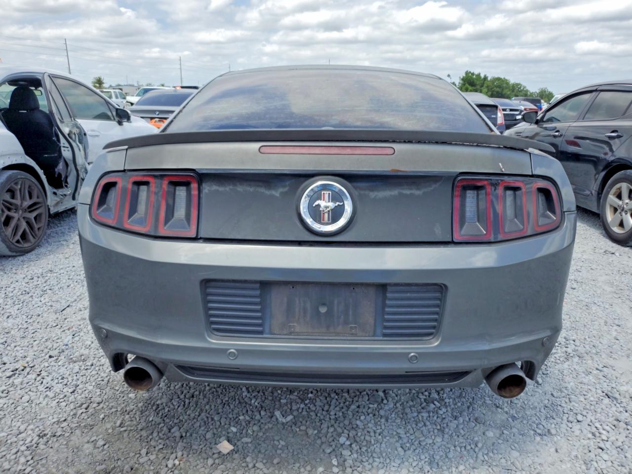 2014 Ford Mustang Серый vin: 1ZVBP8AM5E5215336