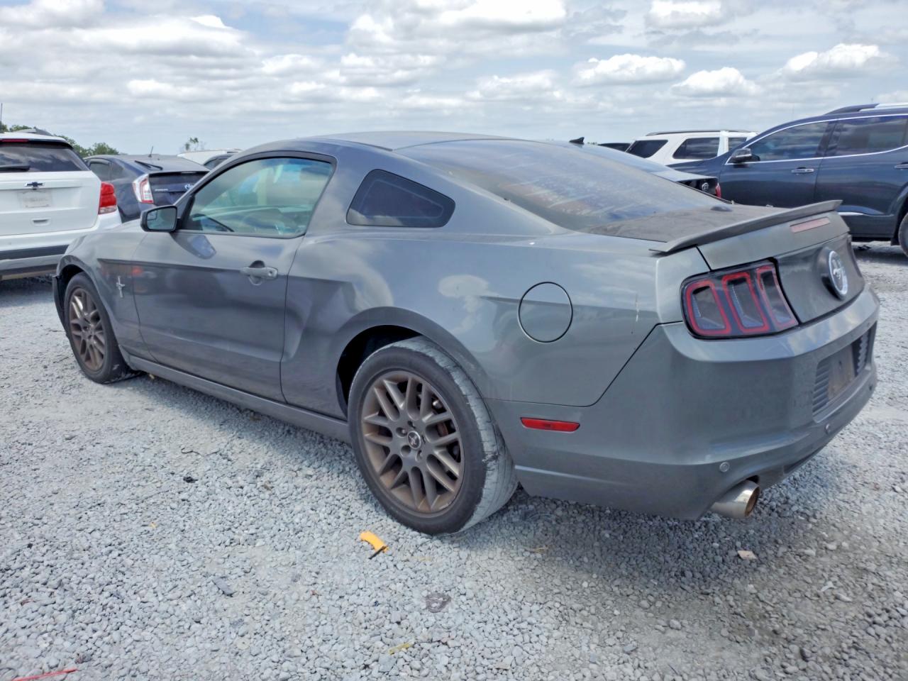 2014 Ford Mustang Серый vin: 1ZVBP8AM5E5215336