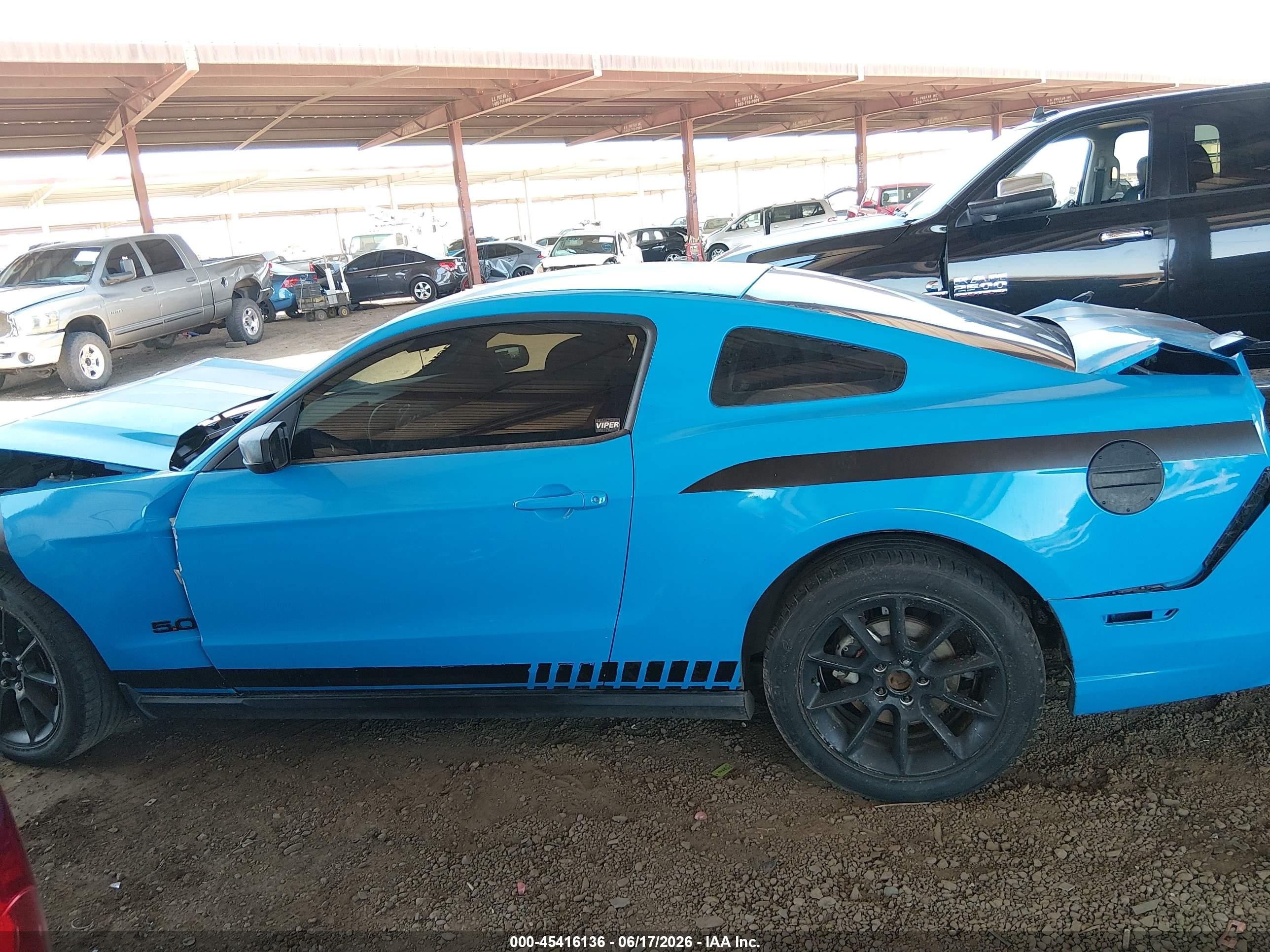 2014 Ford Mustang V6 Blue vin: 1ZVBP8AM5E5241189