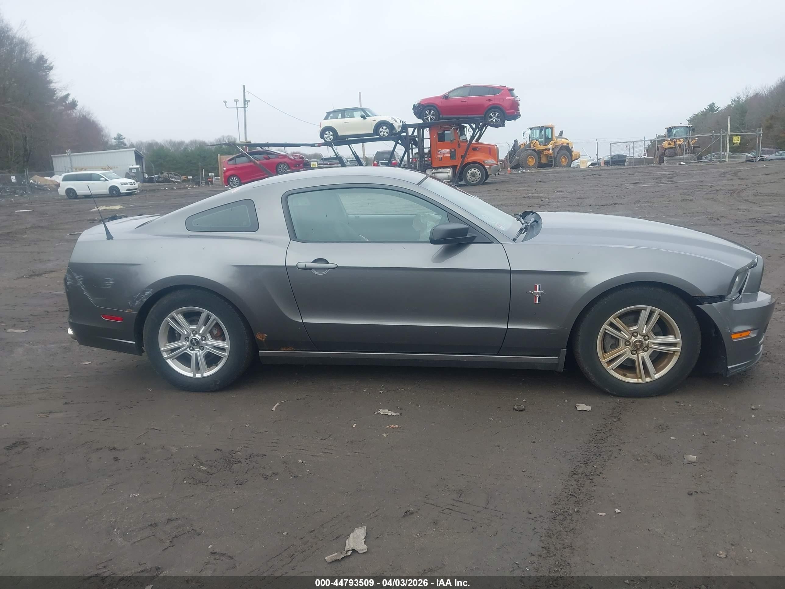 2014 Ford Mustang V6 Gray vin: 1ZVBP8AM5E5276170