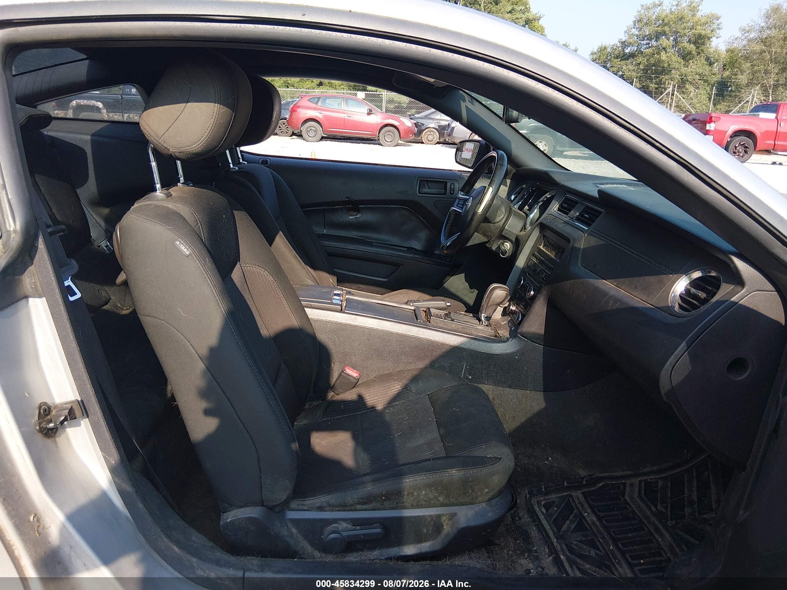 2014 Ford Mustang V6 Silver vin: 1ZVBP8AM5E5276346